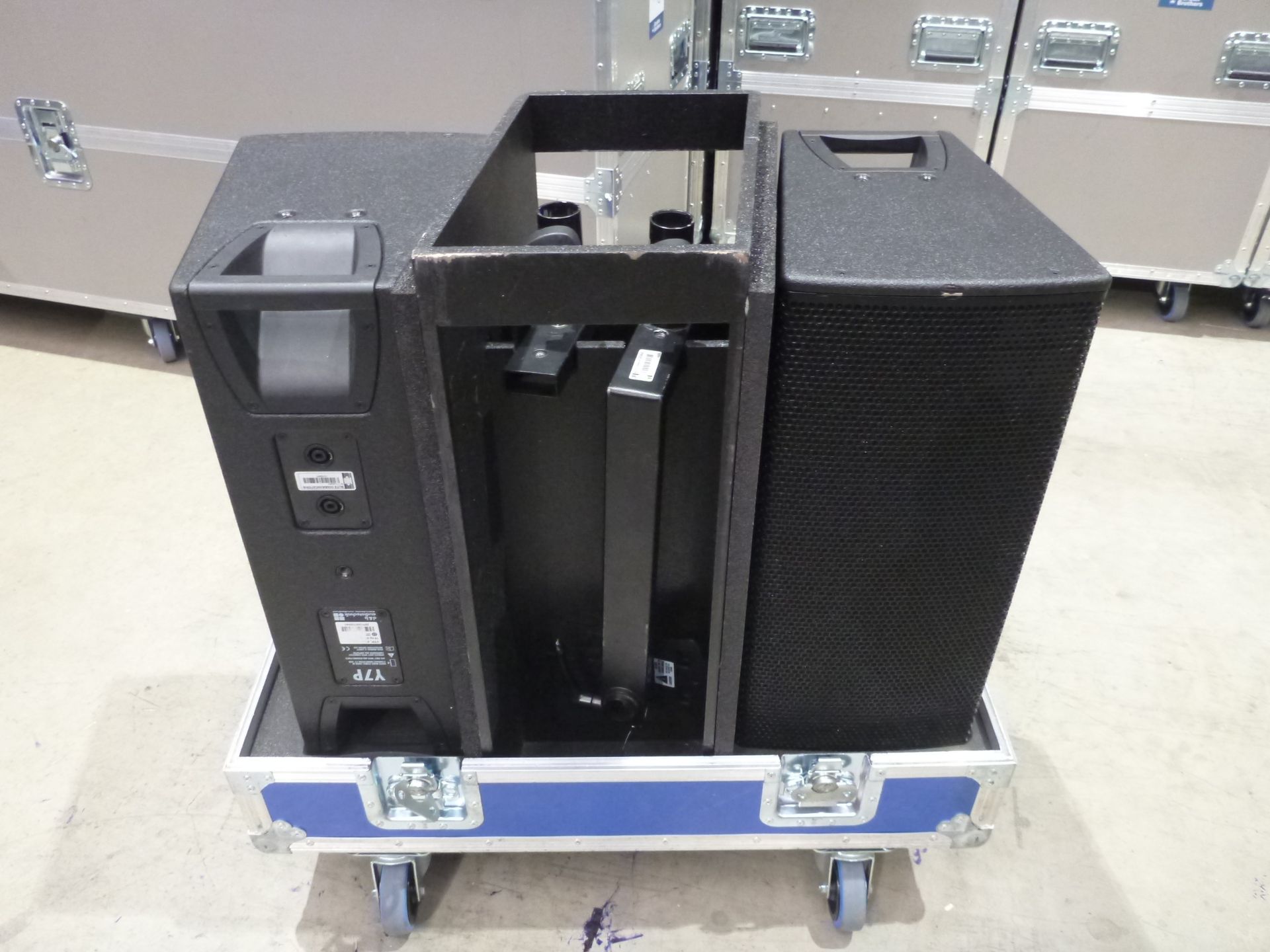 D & B Audiotecknik Y7P Loudspeakers (Pair) In flight case with flying frame, top hat and safety