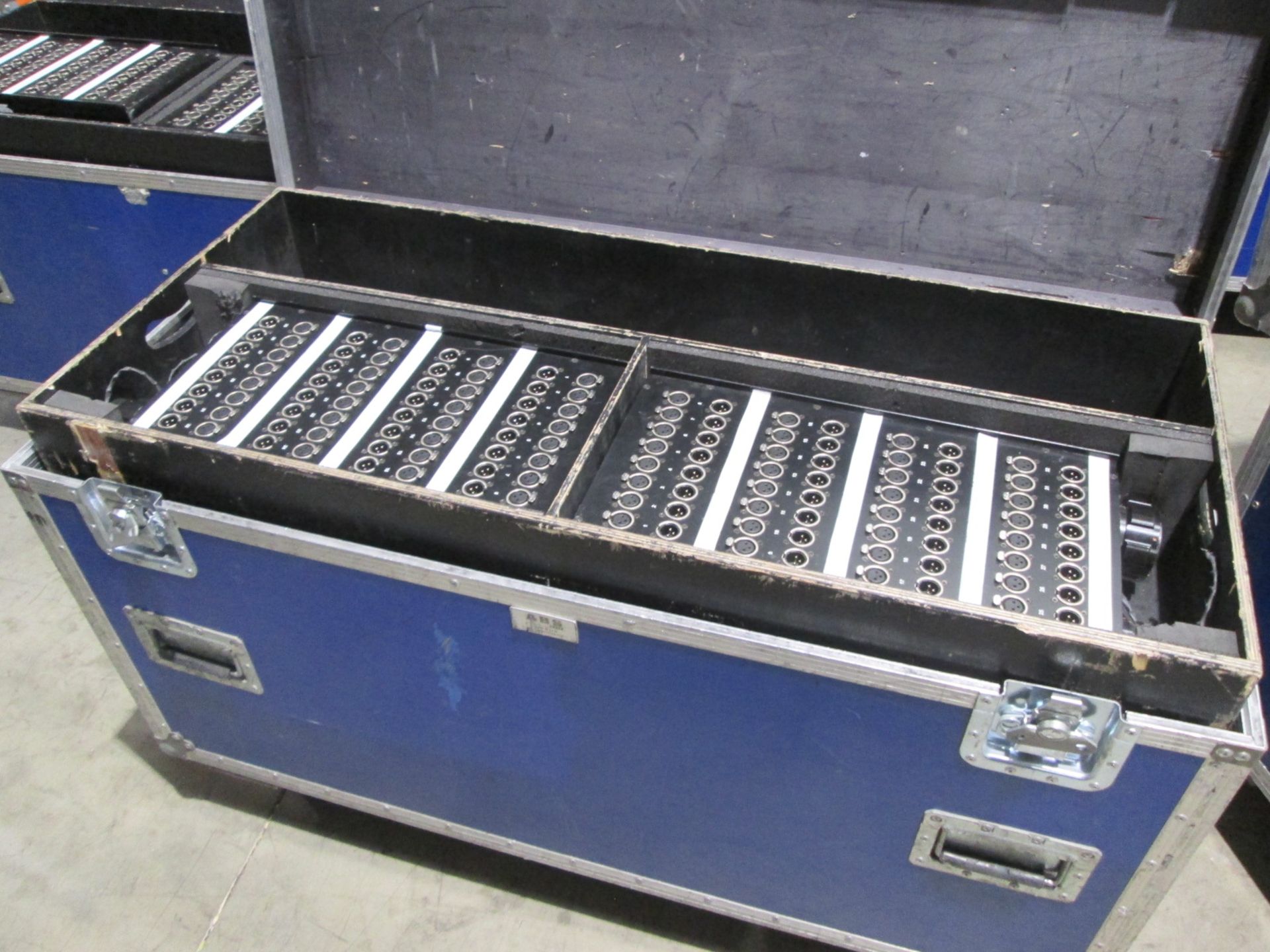Fusion 32 Pair Multicore Stage Box (Qty 10 in 5 flight cases) Includes 5 x 100 mtr multicore
