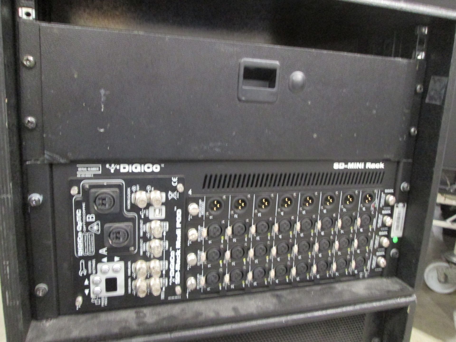 DigiCo SD-Mini Rack Digital Input / Output Frame. S/N 790352 1506 - Image 2 of 7
