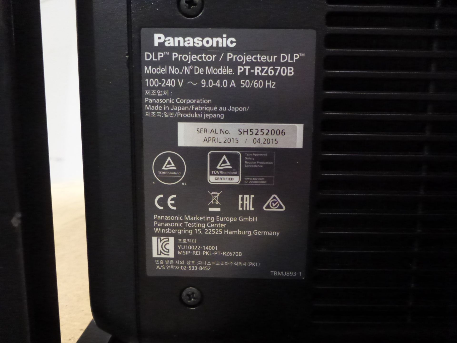 Panasonic Laser Projector, Model PT-RZ670, S/N SH5252006, YOM 2015, In flight case with standard 1. - Image 3 of 12
