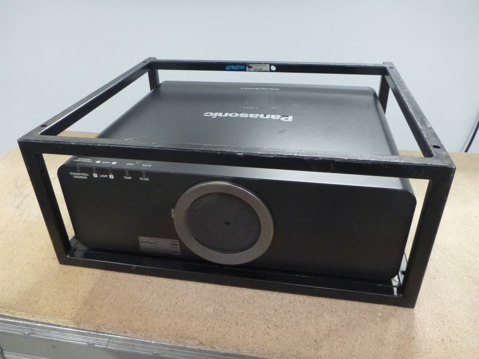 Panasonic Projector, Model PT-DZ6710E, S/N SH0150007, YOM 2010, In flight case with standard 1.3-1.