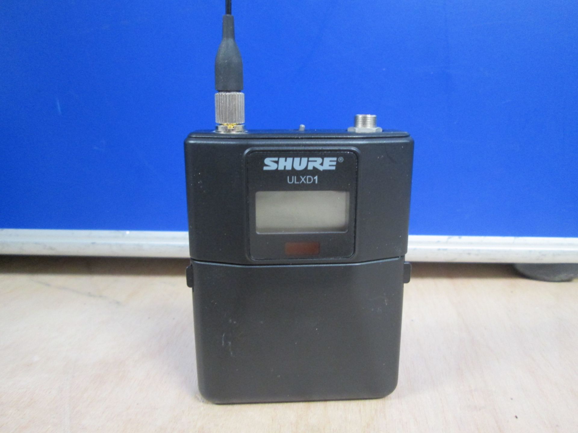 Shure QLXD4 Single Channel Radio Mic Kit 606-670 MHz (Qty 5) Kit to include K51 receiver, QLXD2 - Image 5 of 8