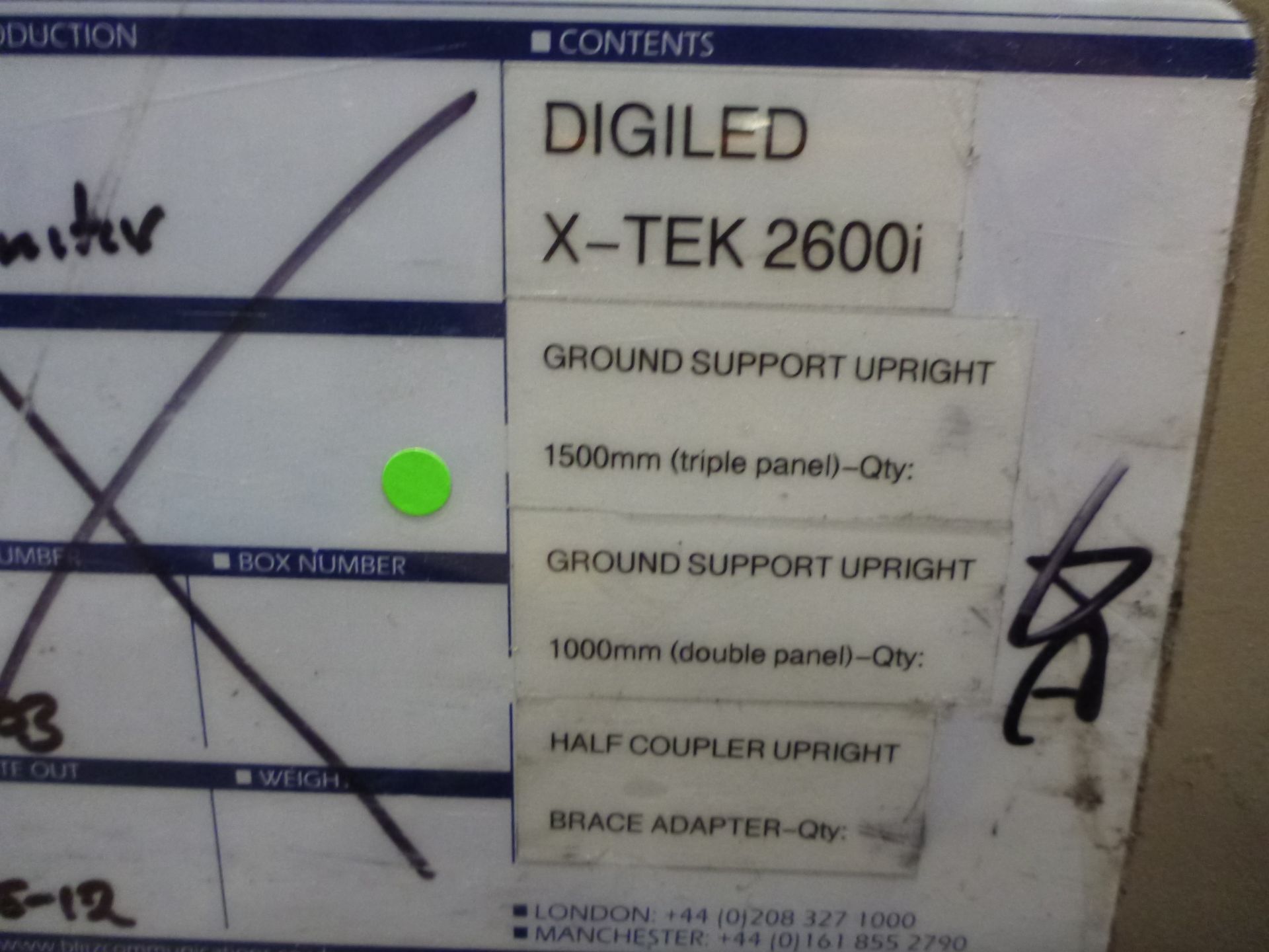 DigiLED X-Tek 2600i Ground Support Uprights 1500 mm triple panel, Qty 8, 1000 mm double panels Qty 2 - Image 3 of 4
