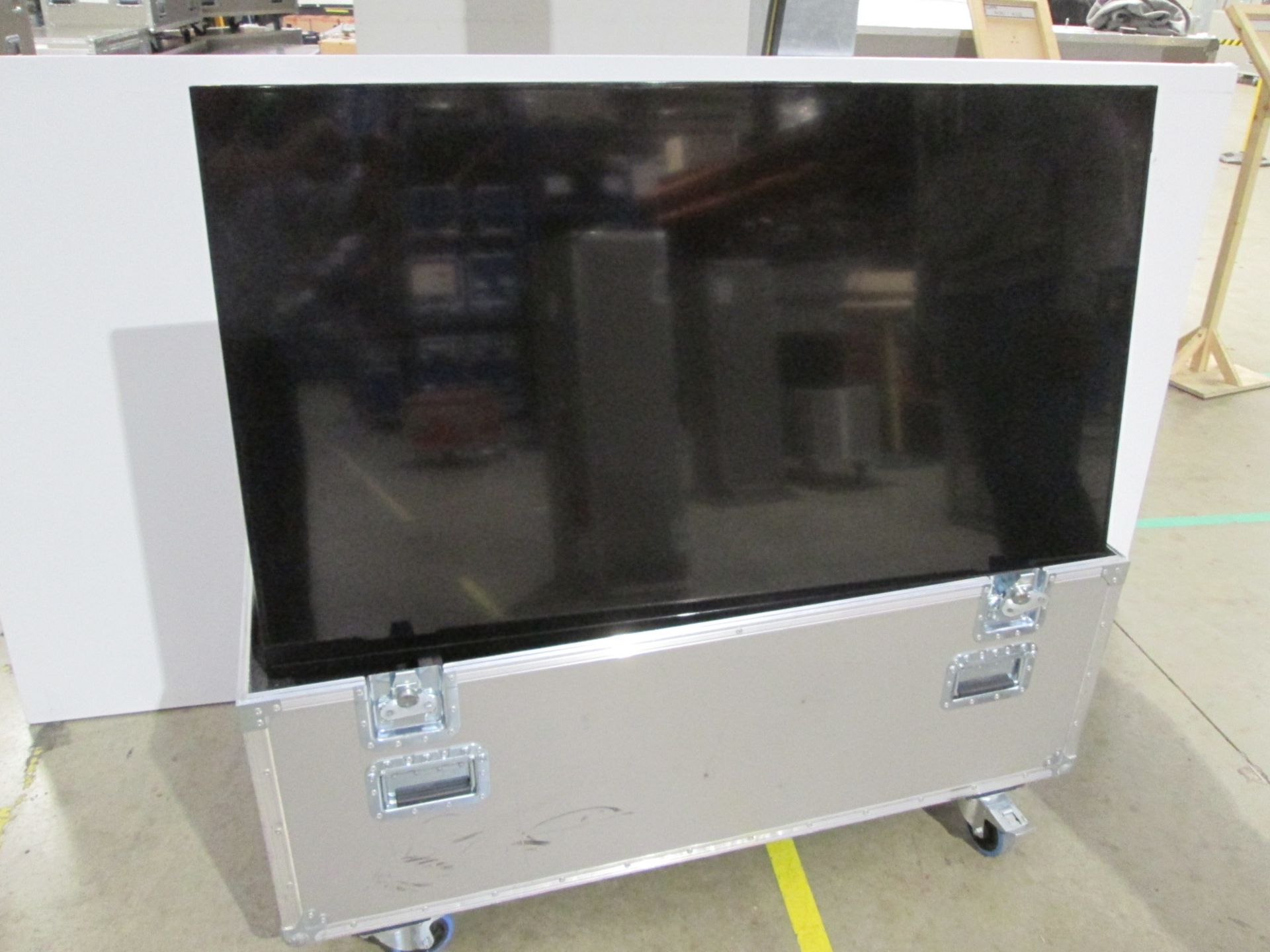 2 off Samsung 55" Colour Monitors, Models DB55D, S/N's ZCNFHSOG400297F & ZCNFHSOG300324V, YOM - Image 4 of 7