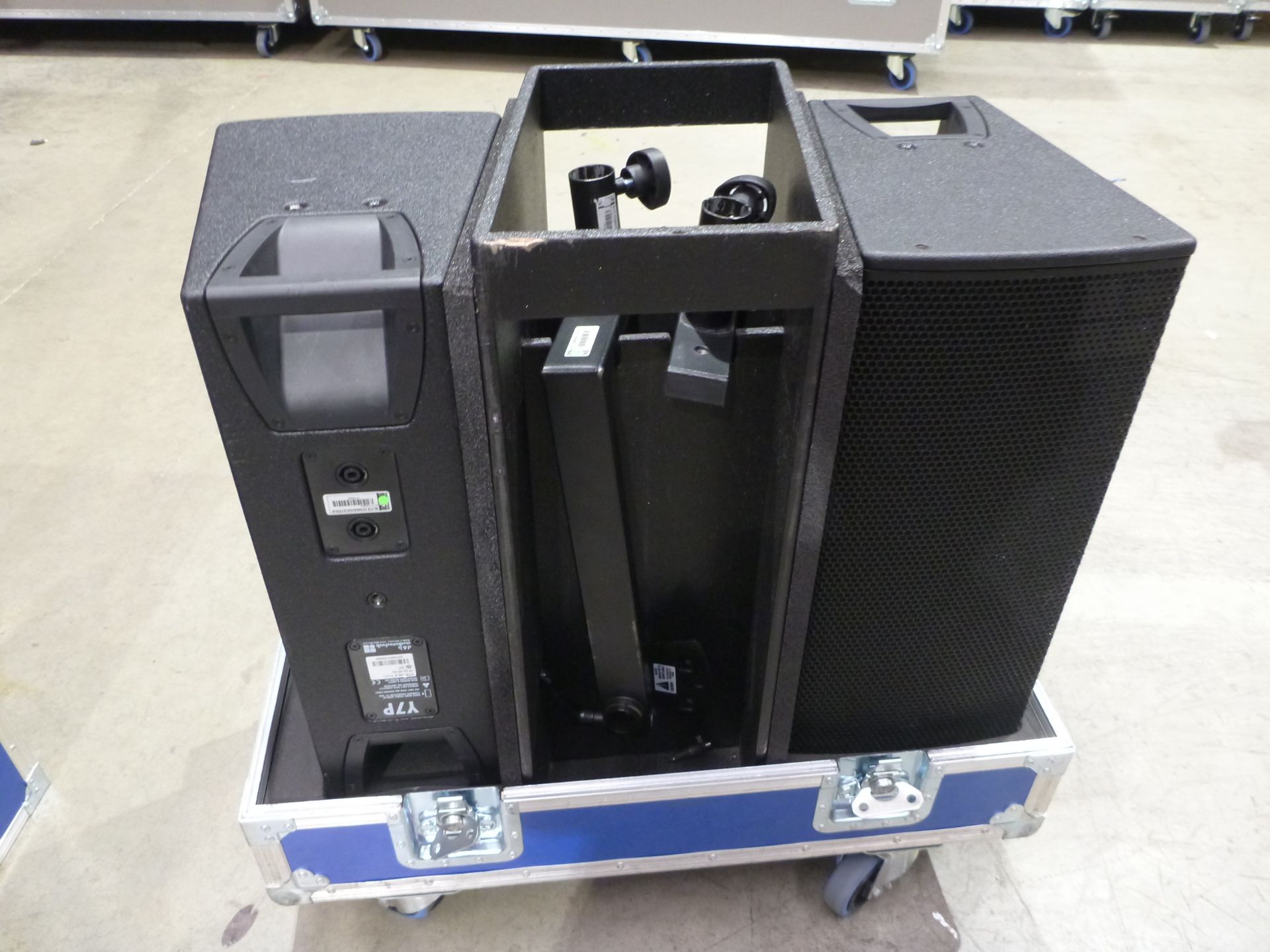 D & B Audiotecknik Y7P Loudspeakers (Pair) In flight case with flying frame, top hat and safety