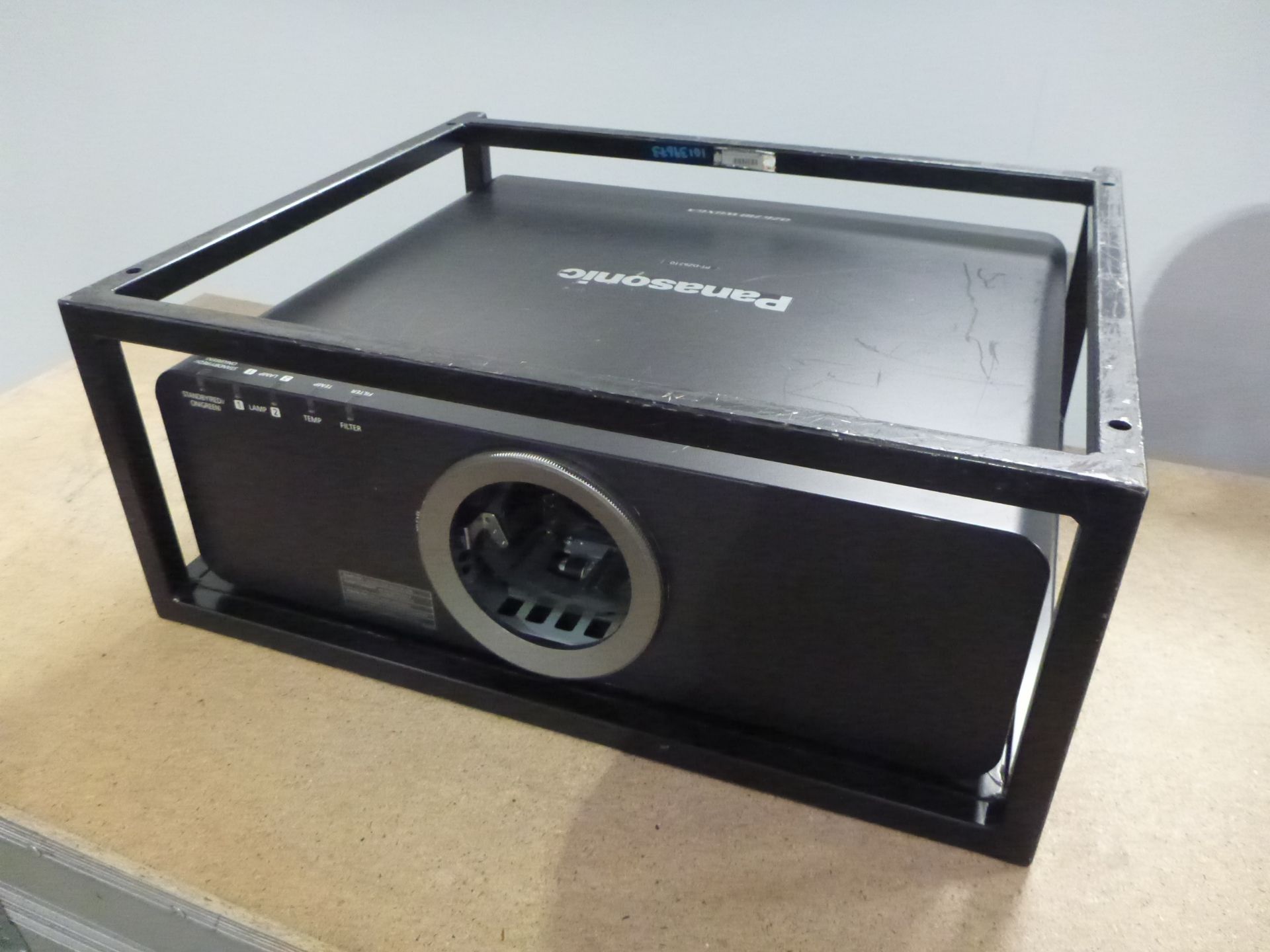 Panasonic Projector, Model PT-DZ6710E, S/N SH0150008, YOM 2010, In flight case with standard 1.3-1.