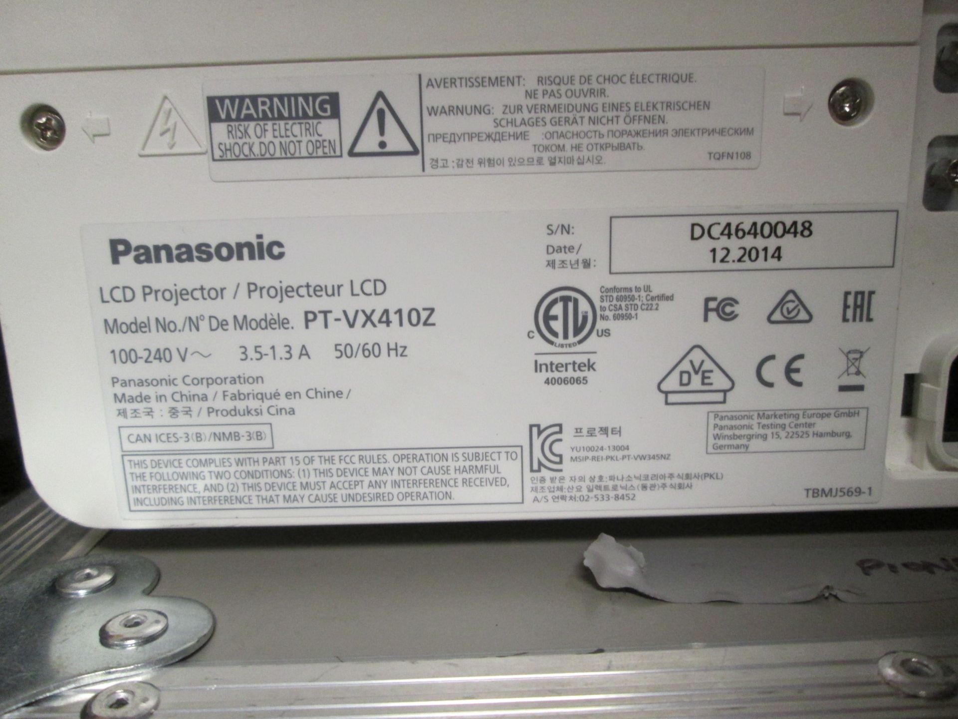 Panasonic PT-VX410Z LCD Projector, S/N DC4640048, YOM 2014, In flight case - Image 5 of 7