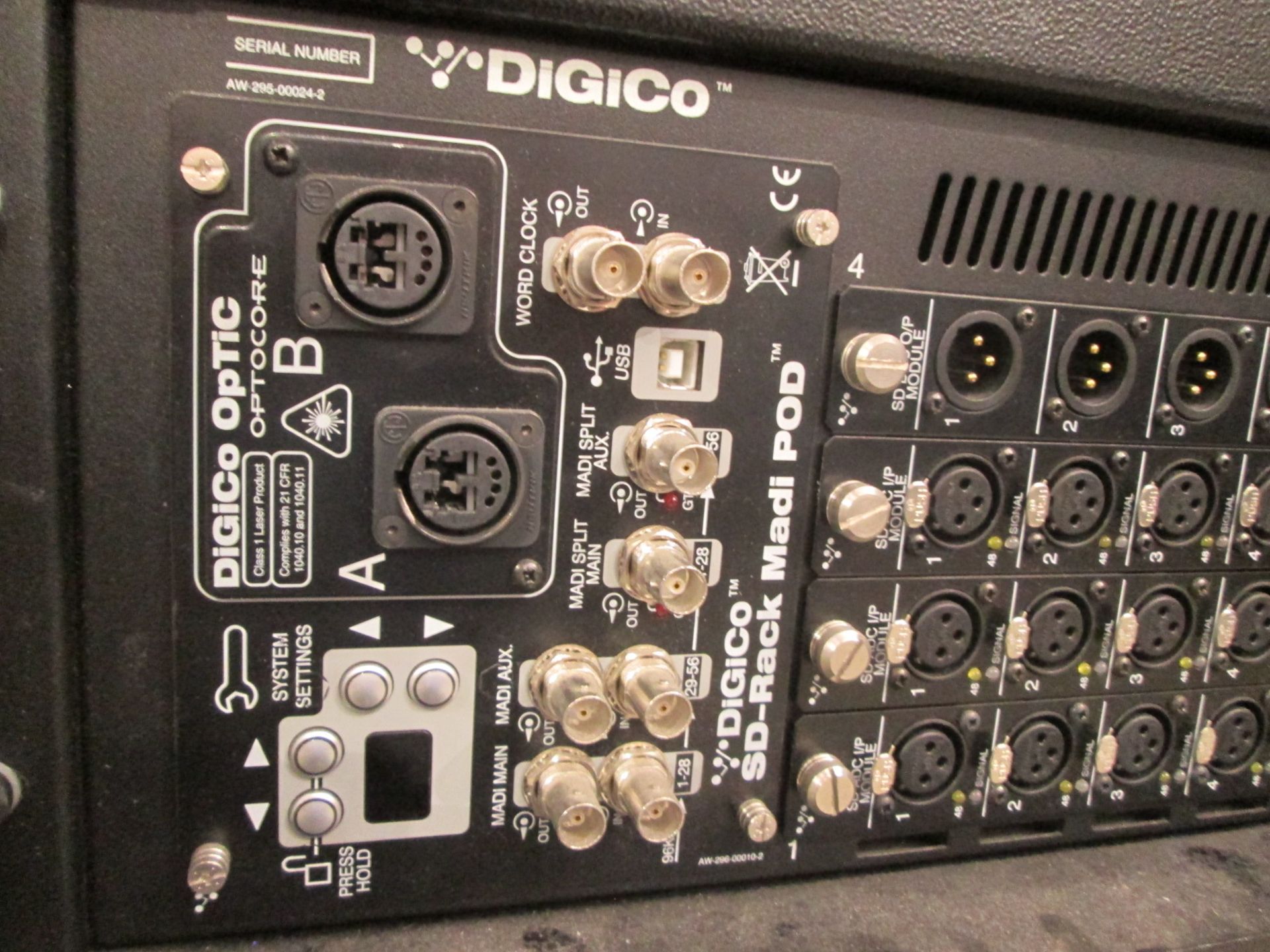 DigiCo SD-Mini Rack Digital Input / Output Frame. S/N 790352 1506 - Image 3 of 7