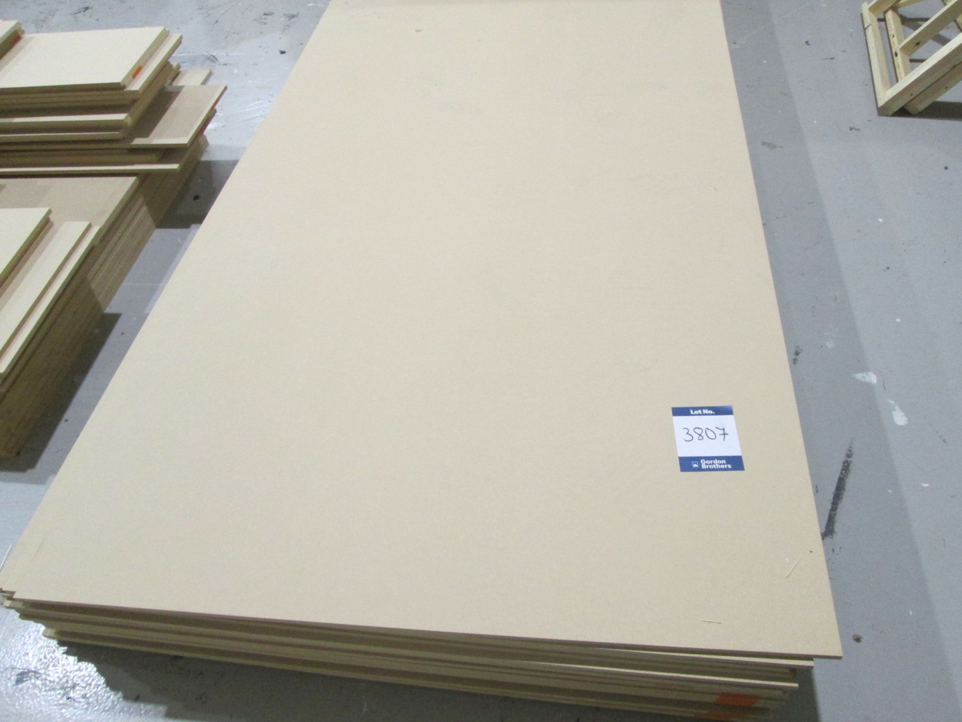 MDF Sheet, Sizes upto 3050 mm x 1220 mm in 10 mm and 15 mm thickness, Appox 20 sheets - Image 3 of 4