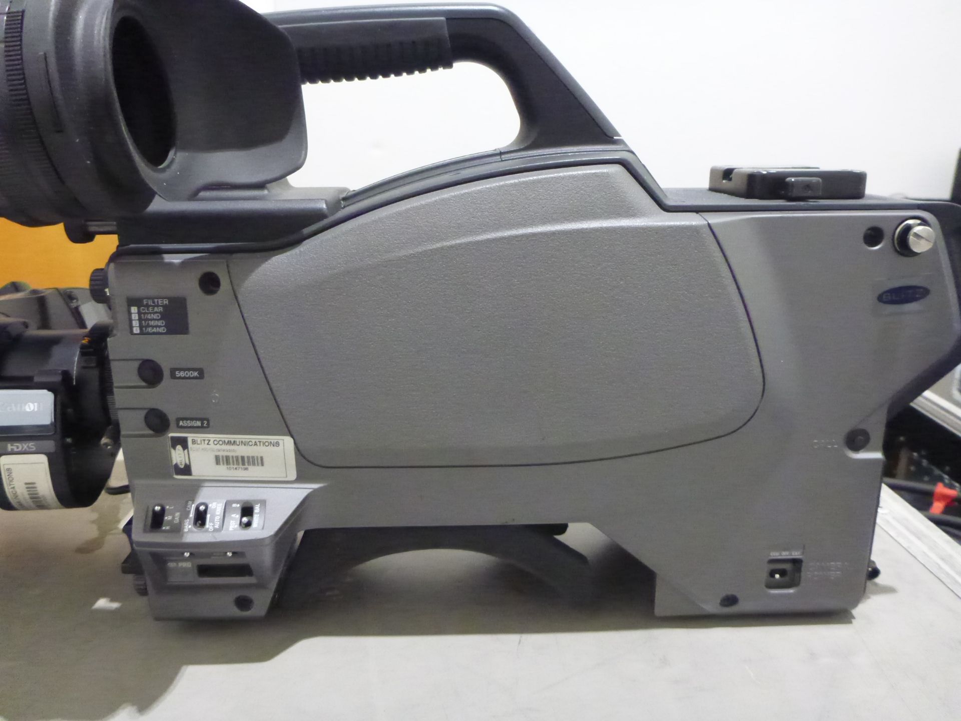 Sony HD Colour Broadcast Camera, Model HXC-100, S/N 400973, Camera includes Canon HDTV zoom lens ( - Image 8 of 27