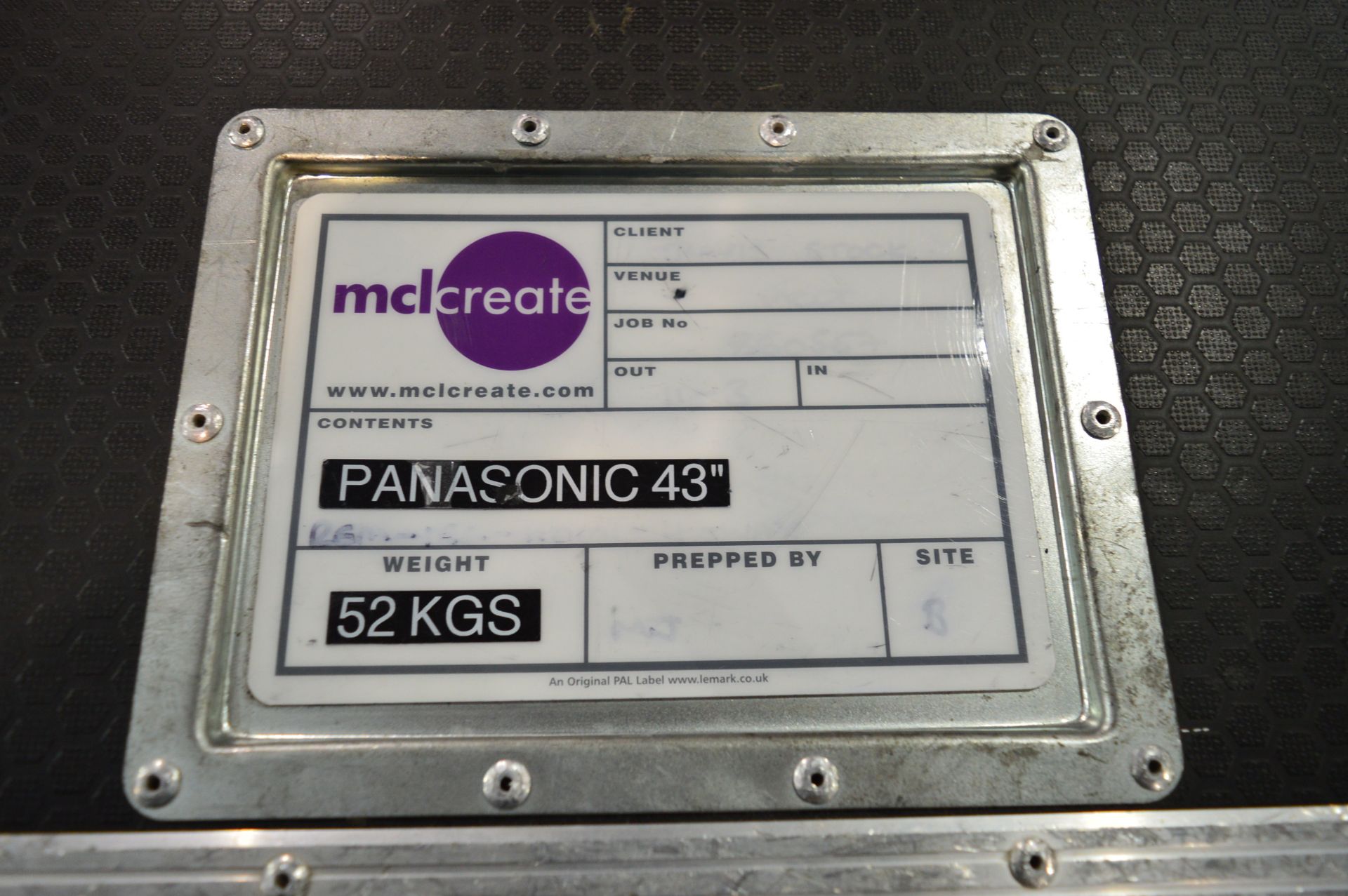 Panasonic, 43" full HD LCD display, Model TH-43LFE - Image 3 of 4