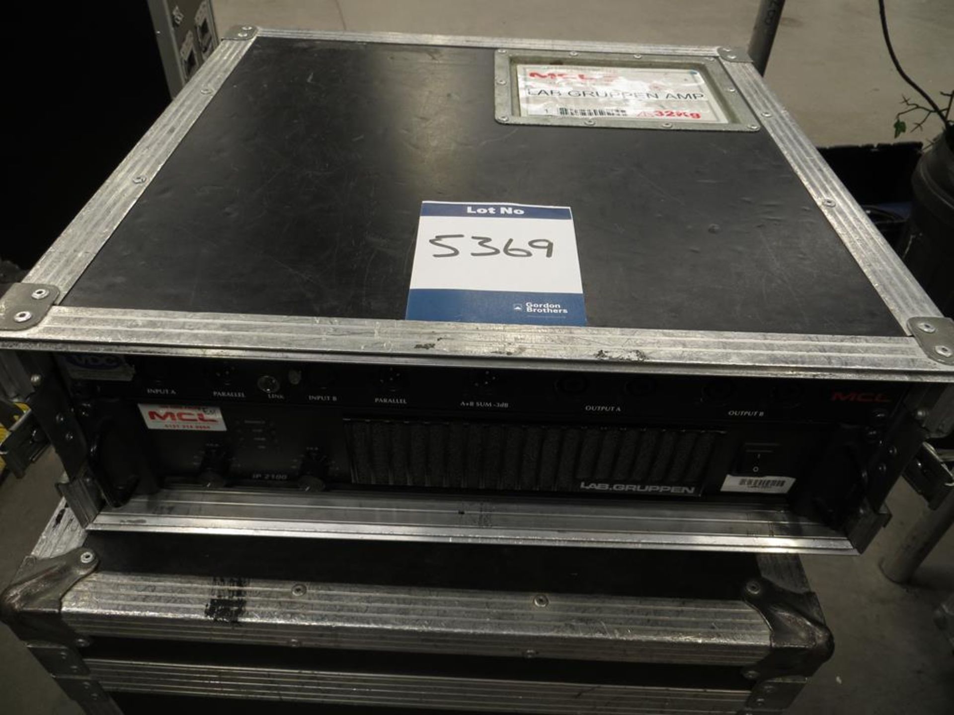 LAB Gruppen, IP2100 power amplifier in flight case - Image 2 of 3