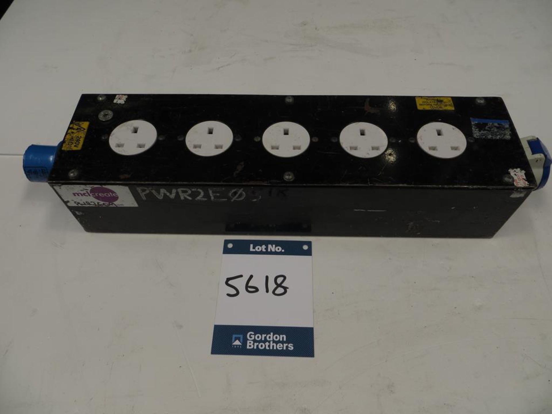 Five way, 13 amp mains distribution unit with 16 a