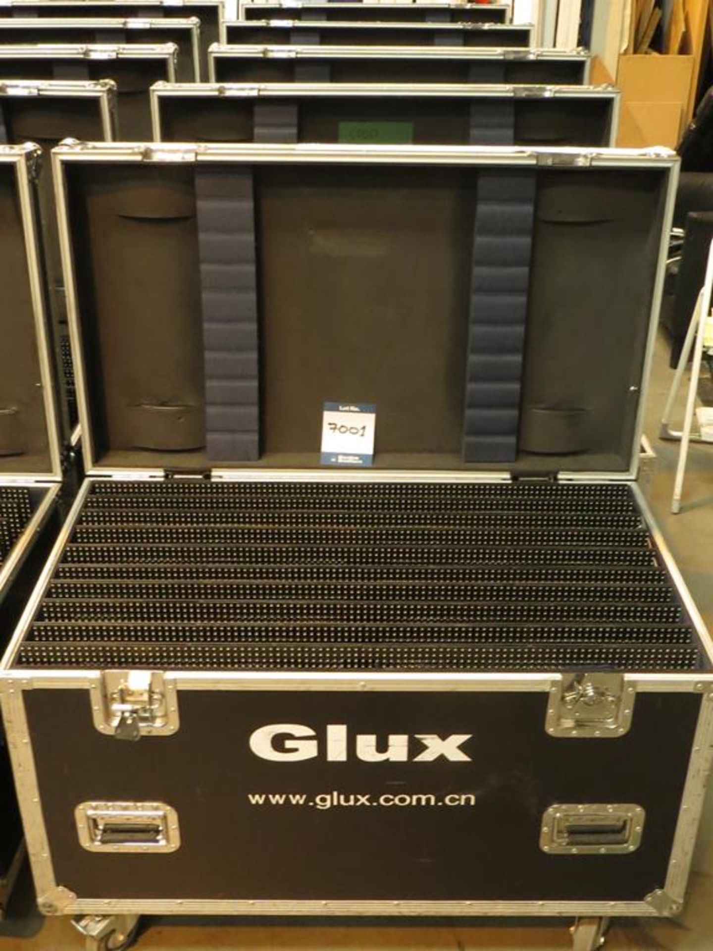 Glux LED display system, 10.4mm comprising: 10x No. 1000 x 500mm Glux, LED panels, Model BATN10C - Image 10 of 25