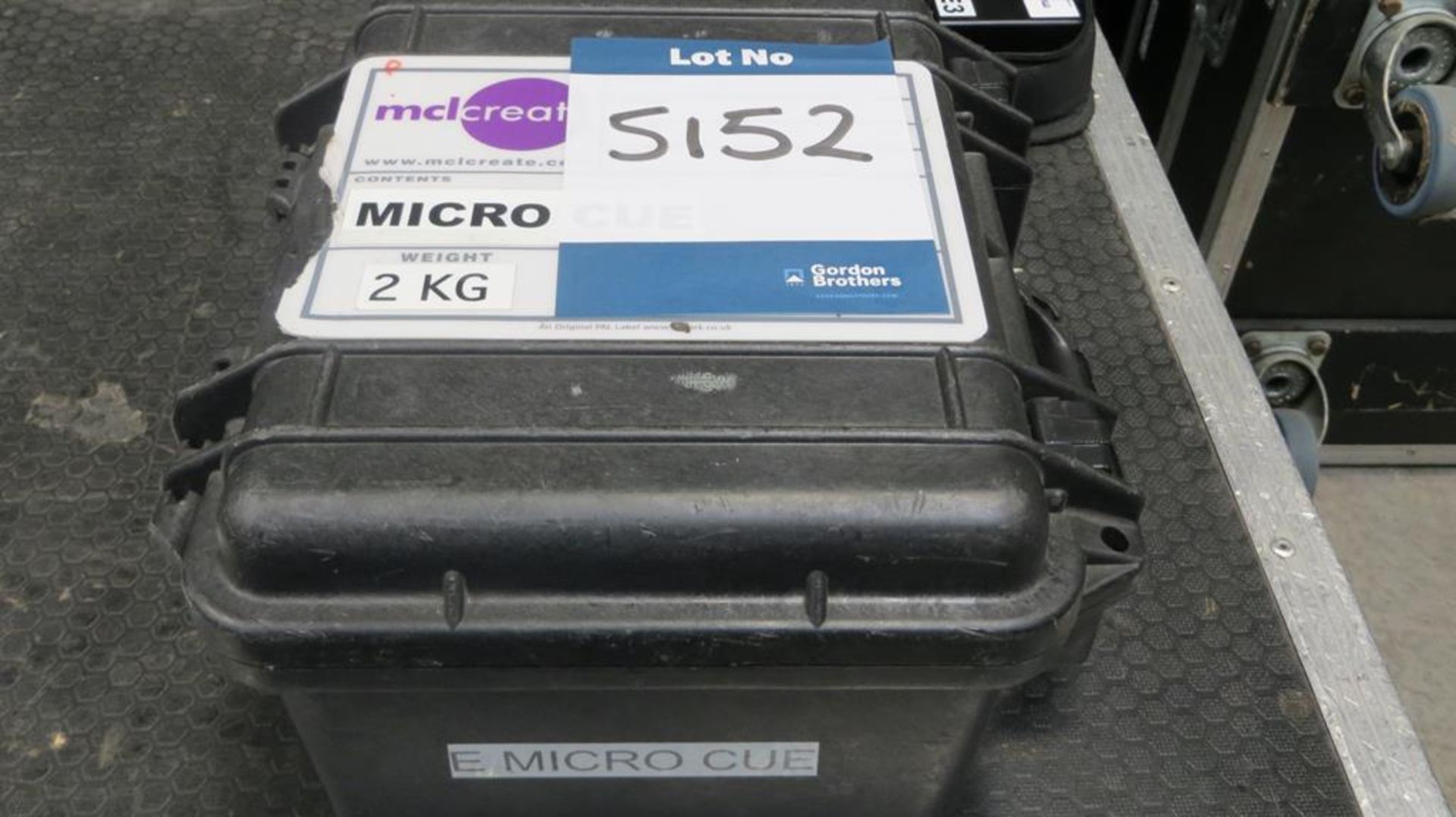 Interspace Industries, microphonero Que 2 and lase - Image 2 of 2