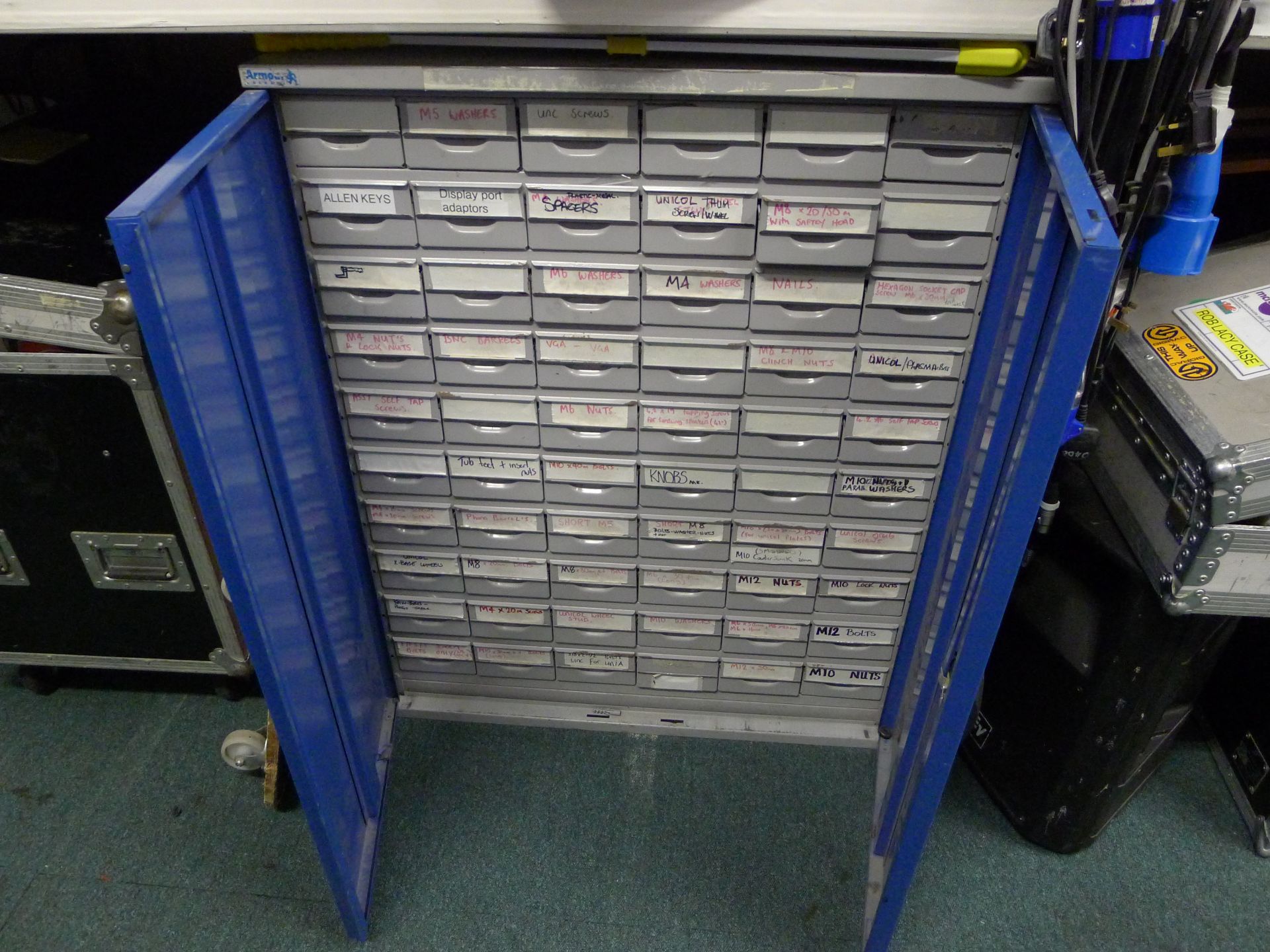 Contents of 3x Bays of Racking to include Assorted - Image 2 of 3