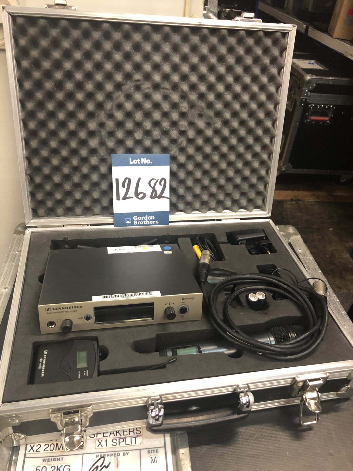 Sennheiser, EW300G3 single radio microphone kit wi