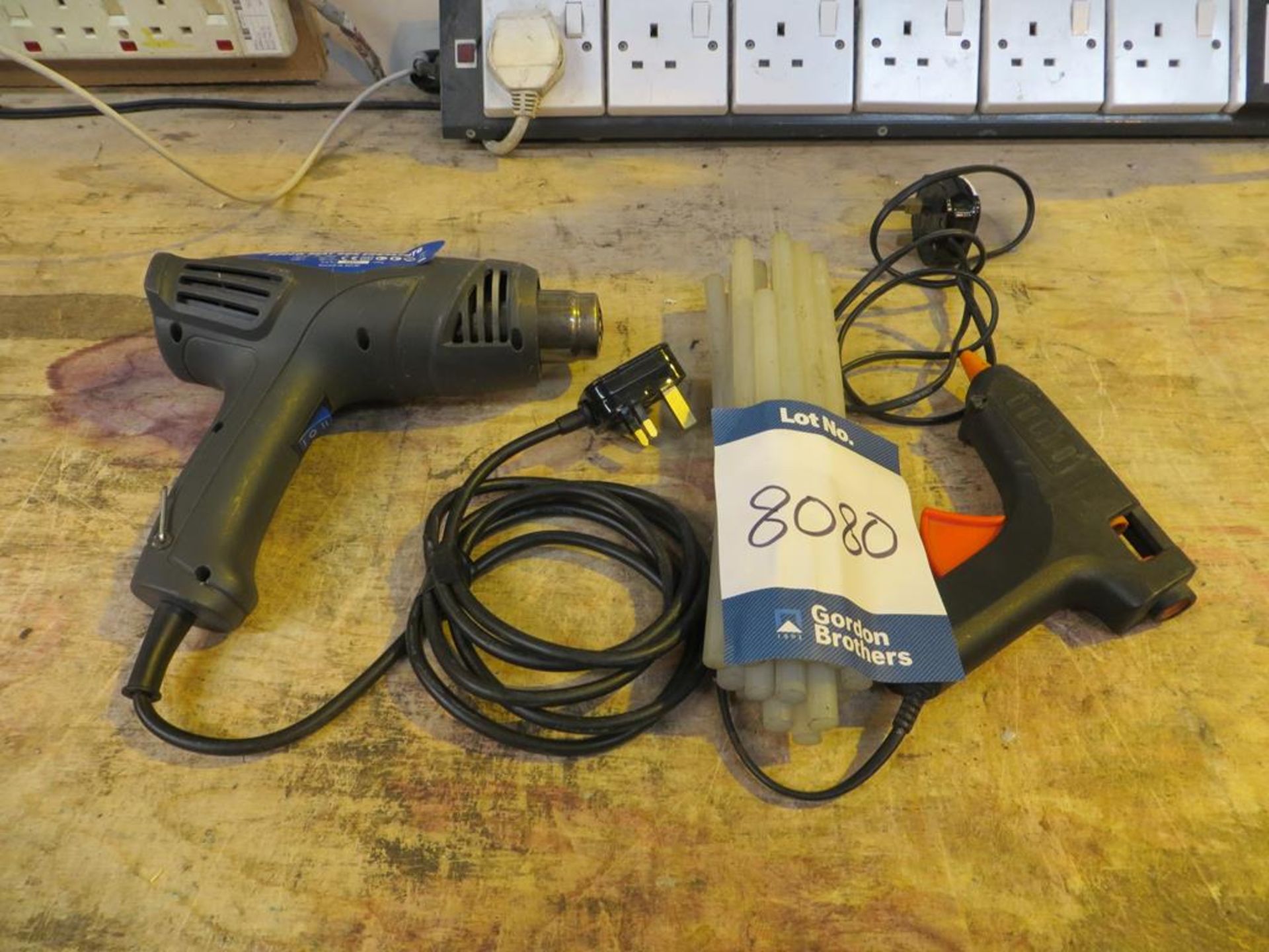 200W heat gun Model EBN467HTG and hot melt glue gun: Unit C Moorside, 40 Dava Street, Glasgow G51