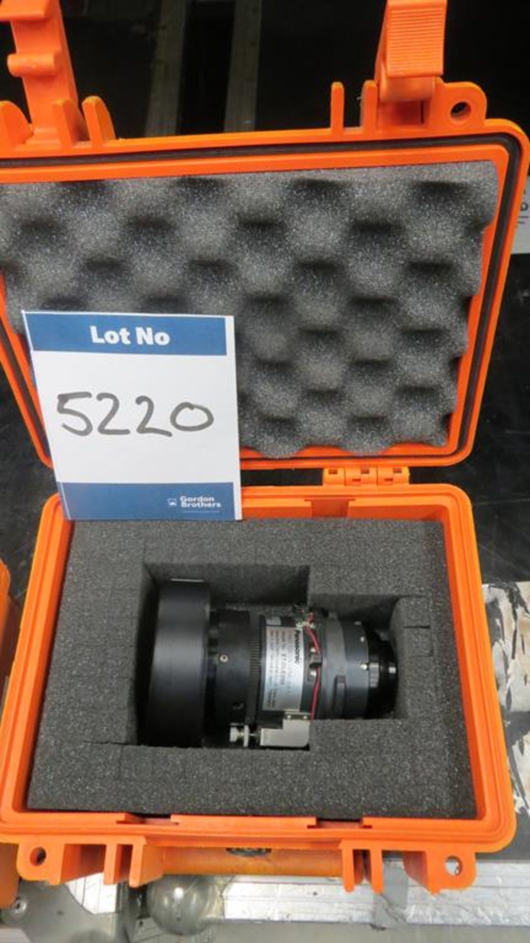 Panasonic, 1 chip DLE050 0:8:1 fixed focal lens in