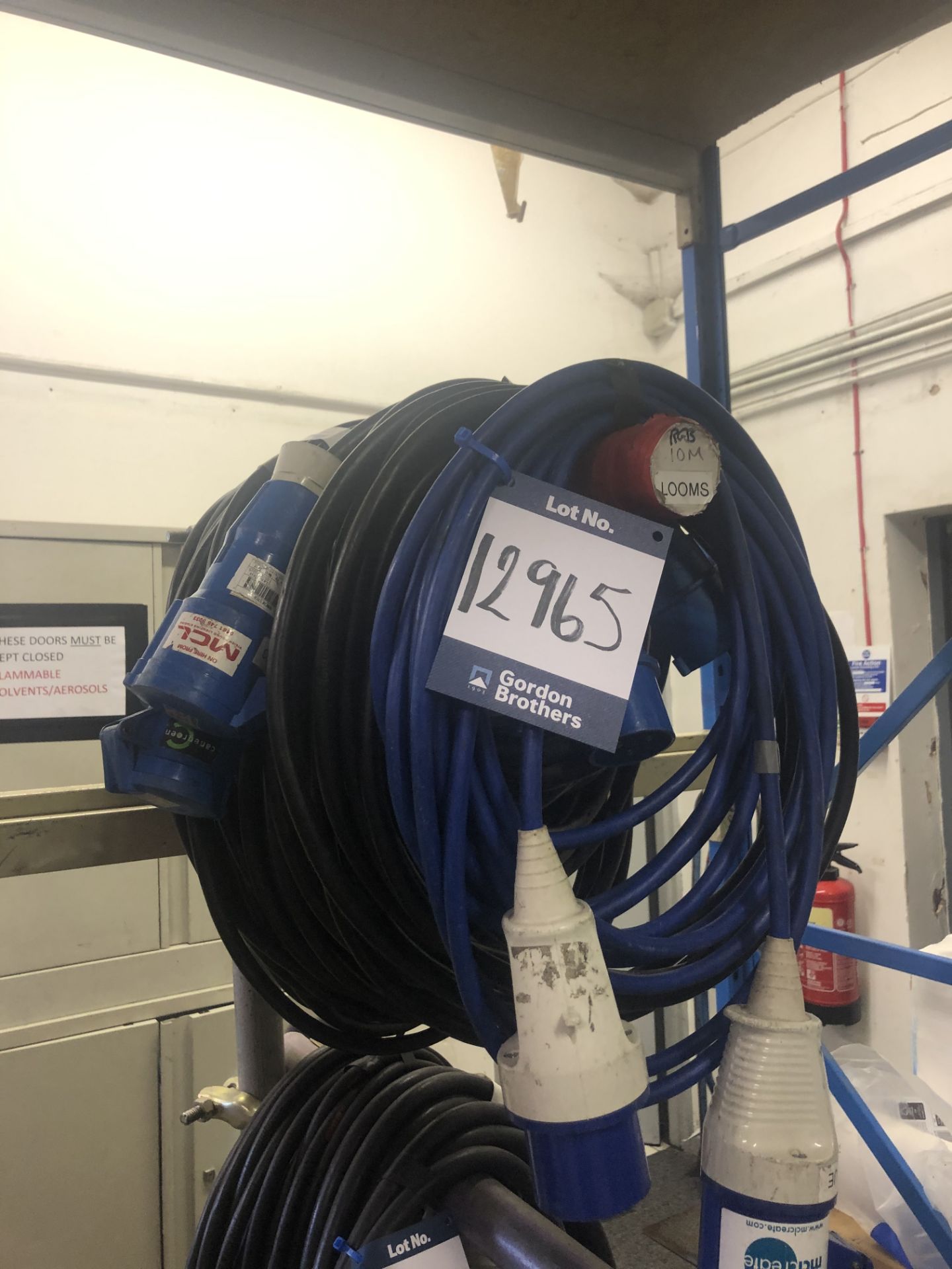 7x No. 32 amp single phase cables