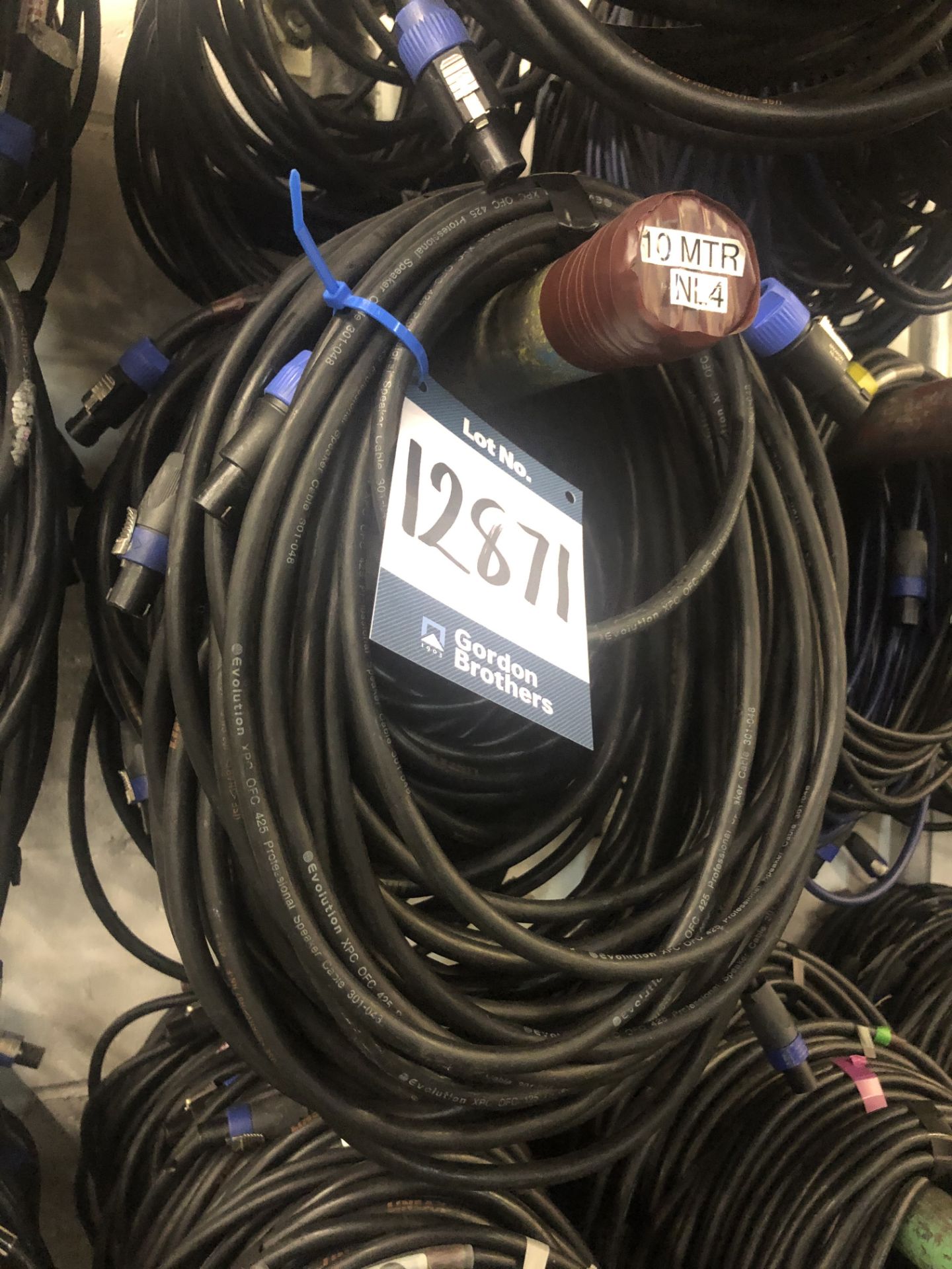11x No. 10m NL4 cables