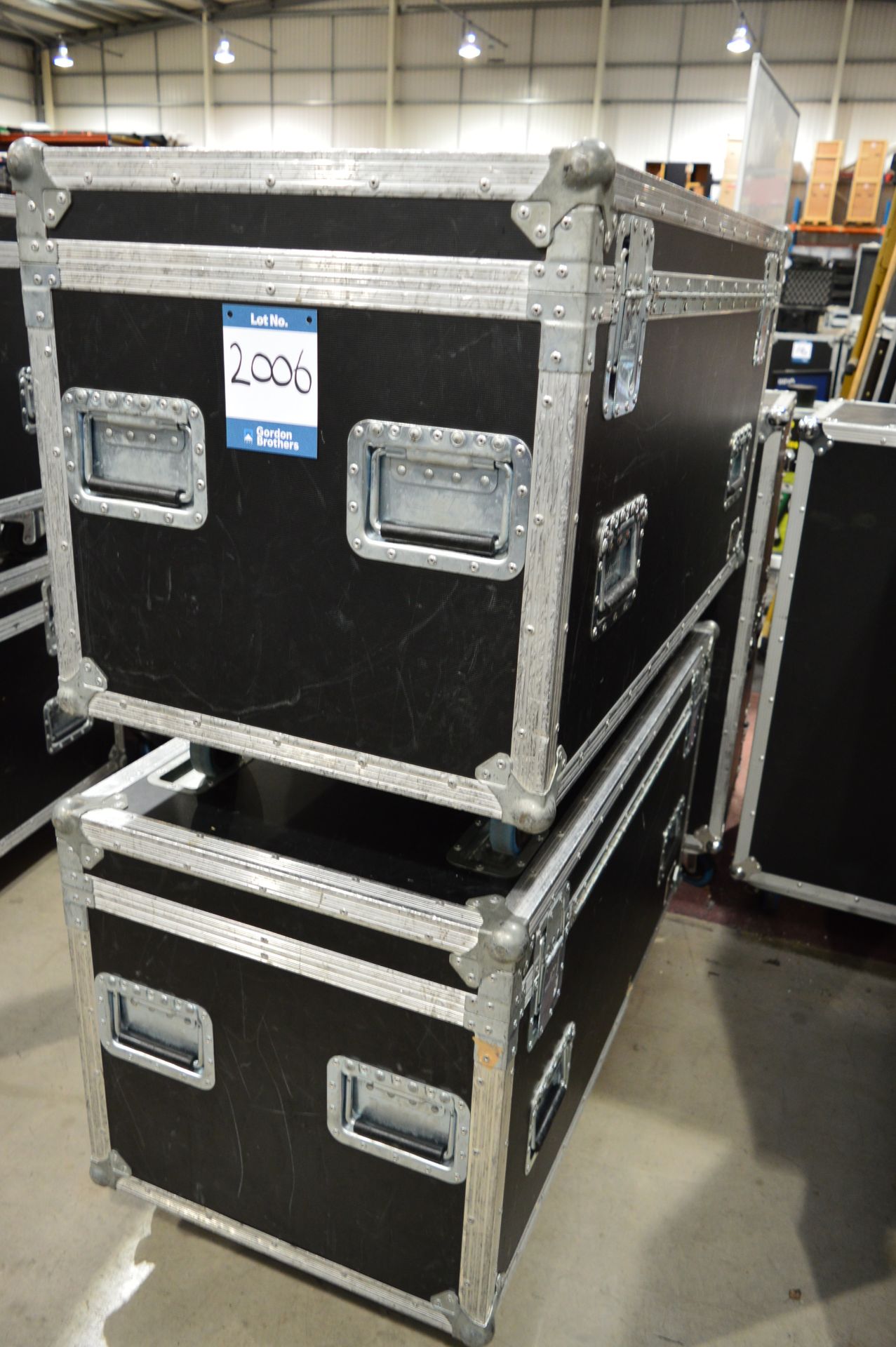 2x No. mobile flight cases, 1160 x 590 x 590mm: Un - Image 2 of 2