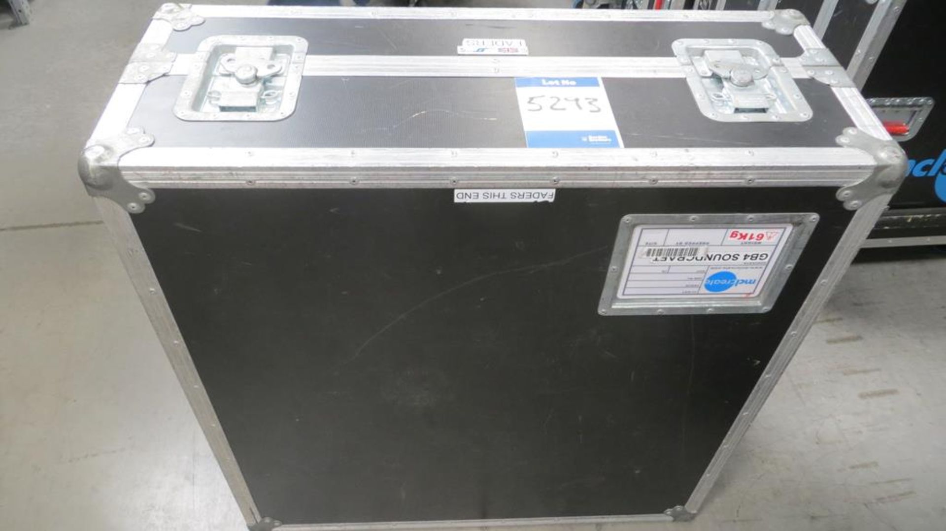 Soundcraft, analogue mixing desk in transit case, - Image 2 of 2