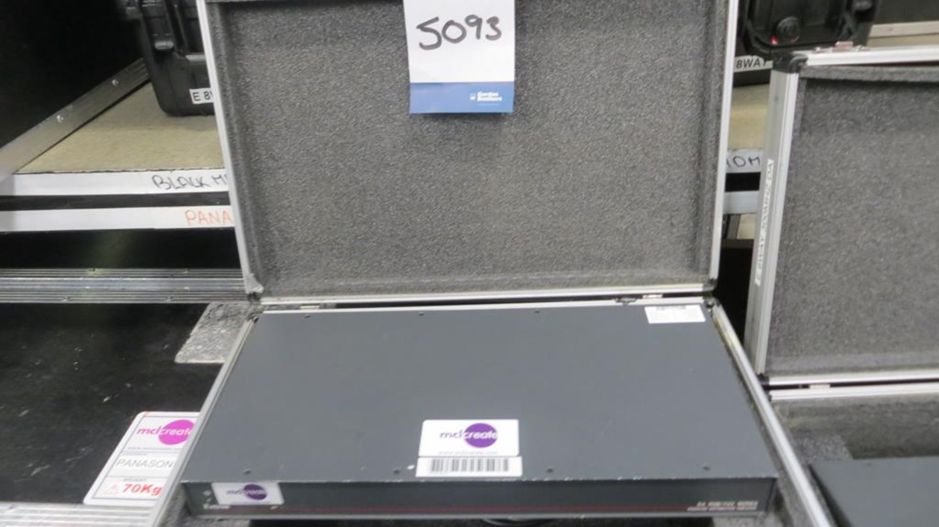 Extron, distribution amplifier in transit case, Mo