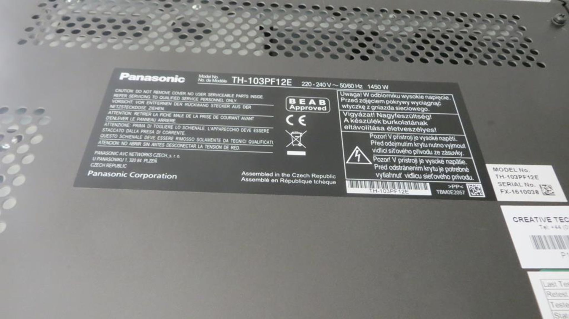 Panasonic, 103" plasma monitor in flight case, Mod - Bild 2 aus 3