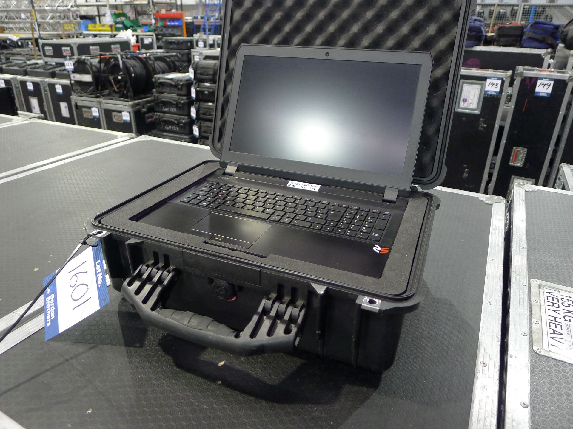 Clevo PR650RE Gaming Laptop Computer with Peli 152