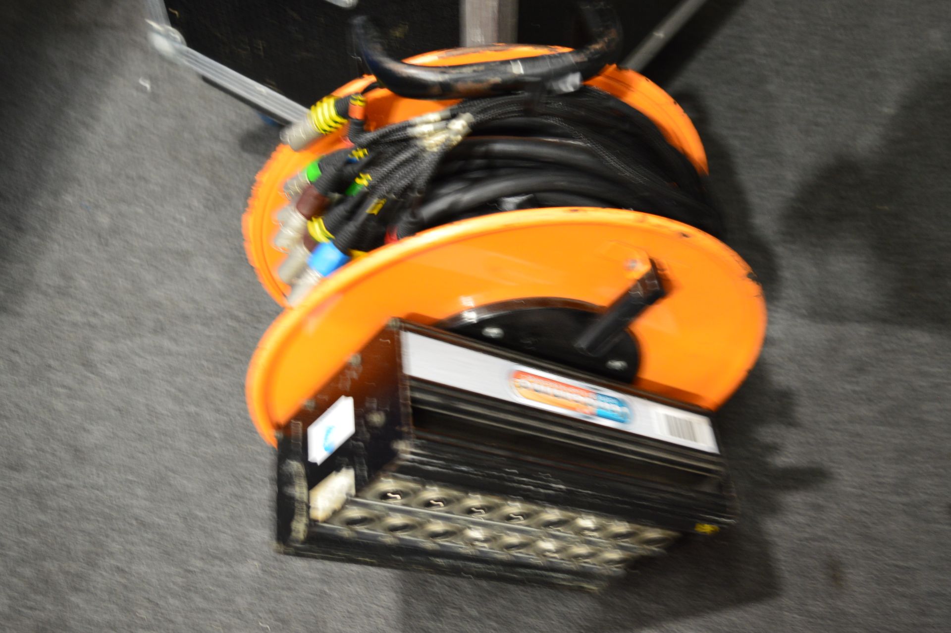 25m Socapex NL4 multi core 16 way reel mounted audio cable loom including Van Damme 16 channel stage - Image 2 of 4
