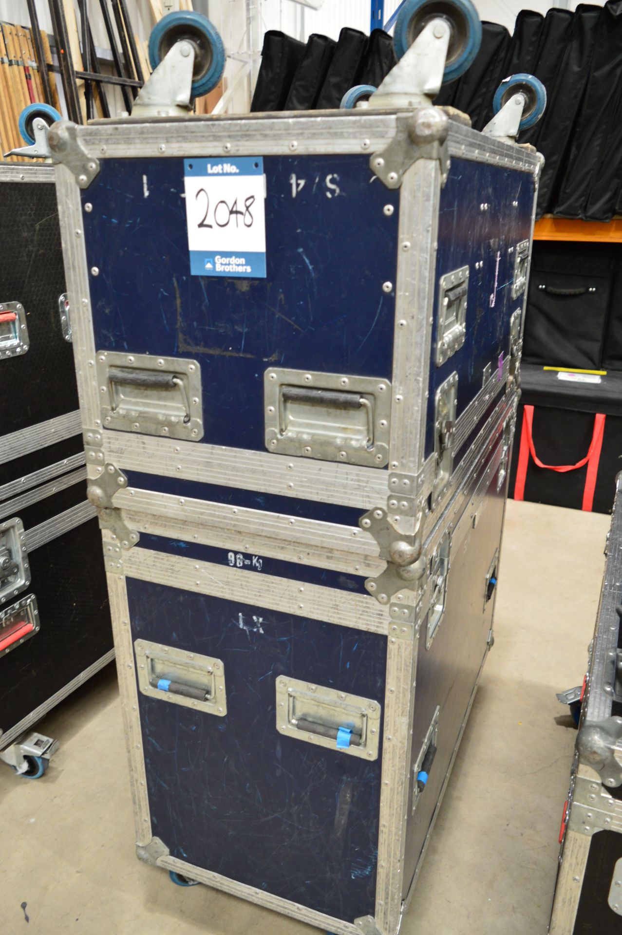 2x No. mobile flight cases, 945 x 485 x 500mm and
