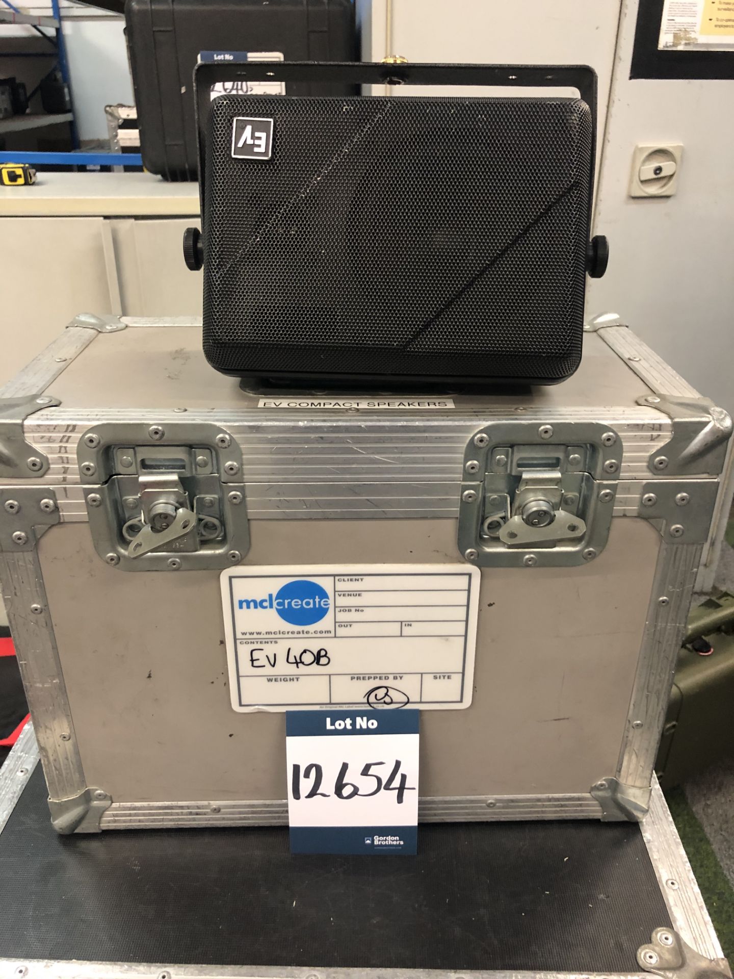 EVS-40 compact monitor in transit case, Serial No.