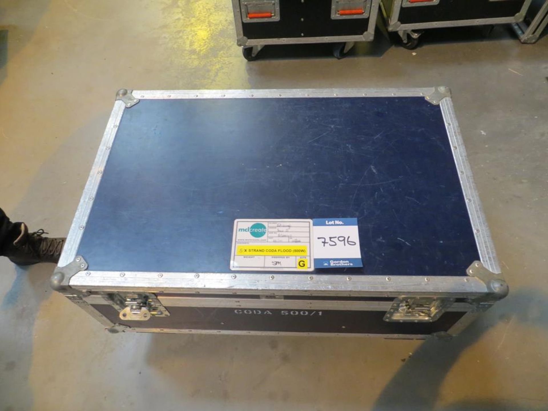 6x No. Strand, Code 500/1 Tungsten floodlight with mounting clamp in transit case: Unit C - Image 3 of 3
