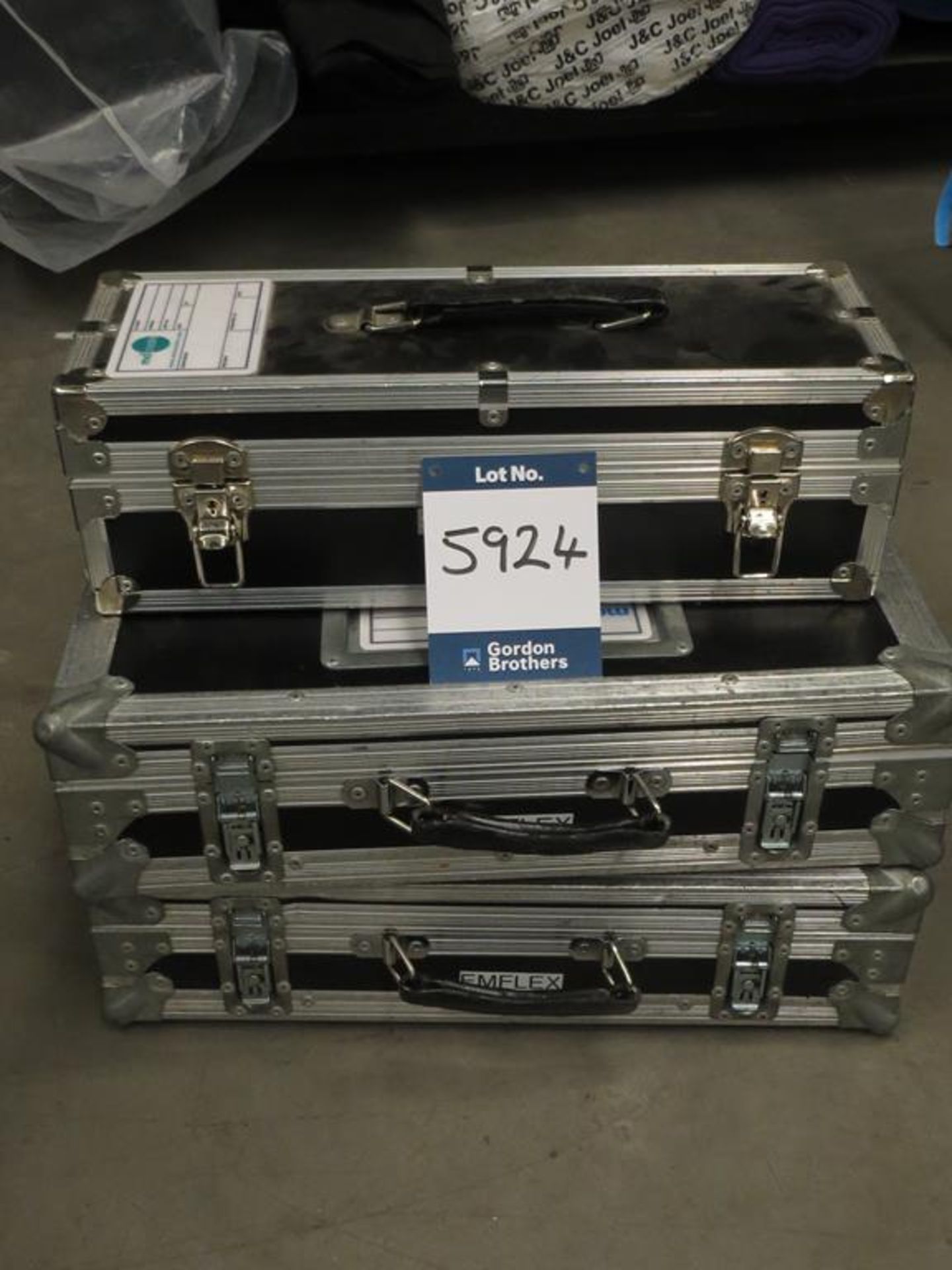 3x No. flight cases, 2x No. 530 x 275 x 140 and 1x