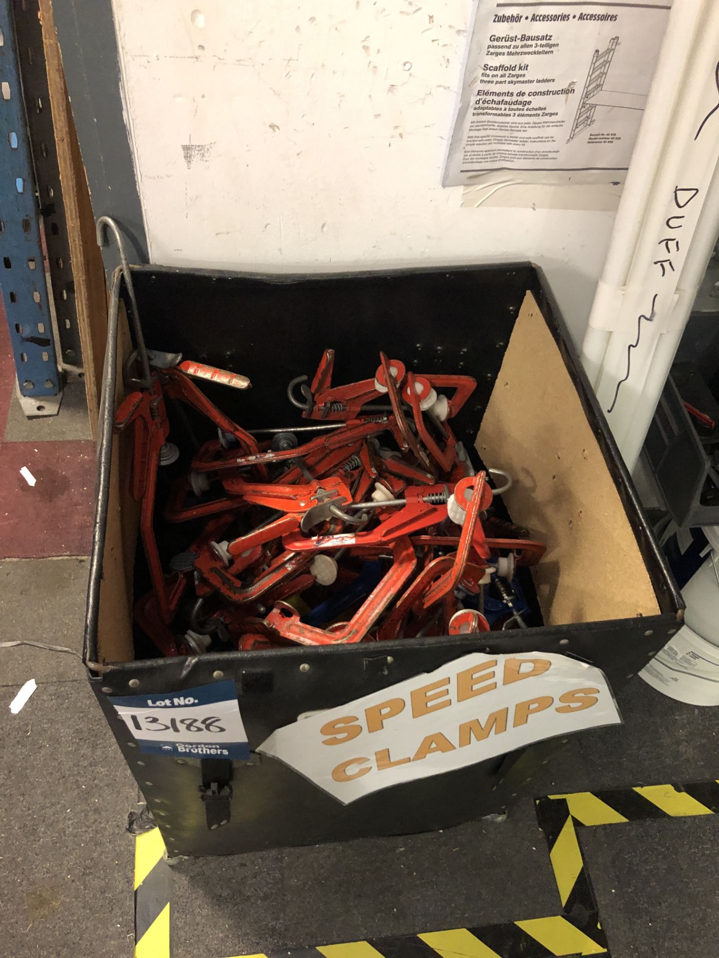 Quantity of manual speed clamps, as lotted