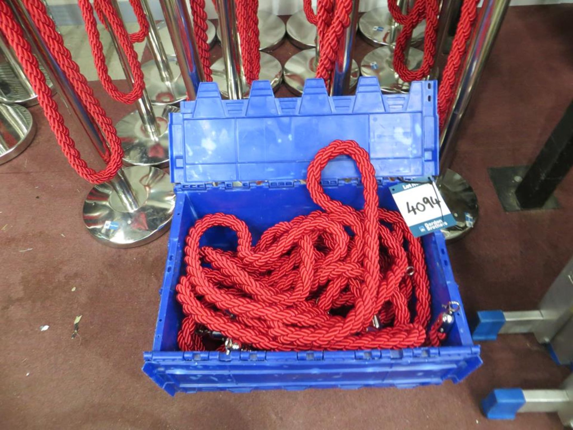 Rope barrier system comprising 21x No. chrome stands with red ropes and 21x No. spare ropes in - Image 3 of 3