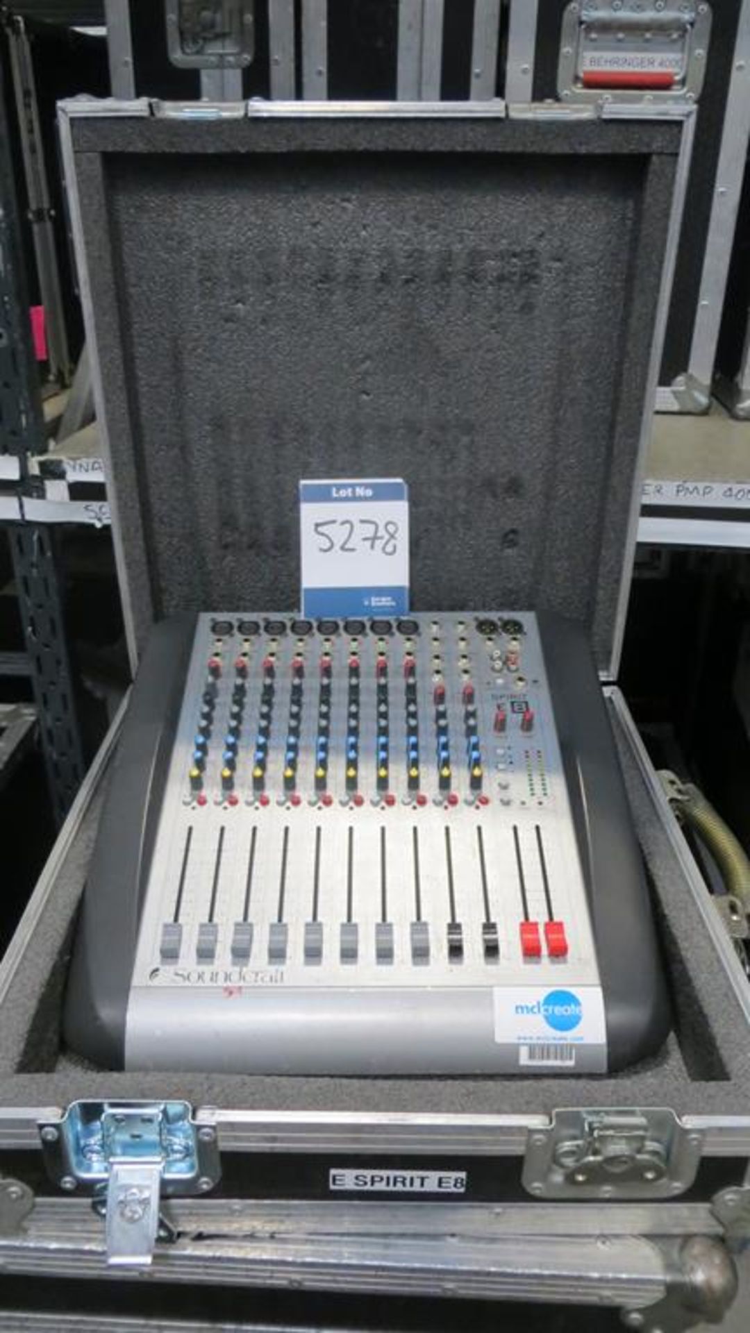 Soundcraft, Spirit E8 8 in 20 out mixing desk in t