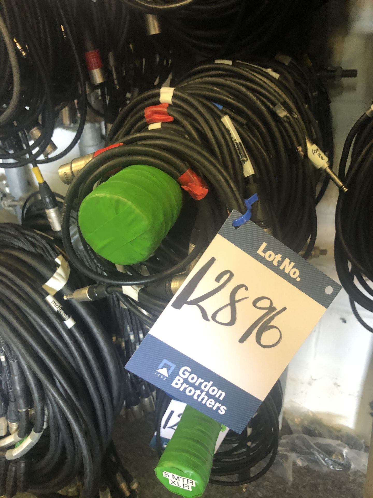 30x No. male/female XLR to jack cables