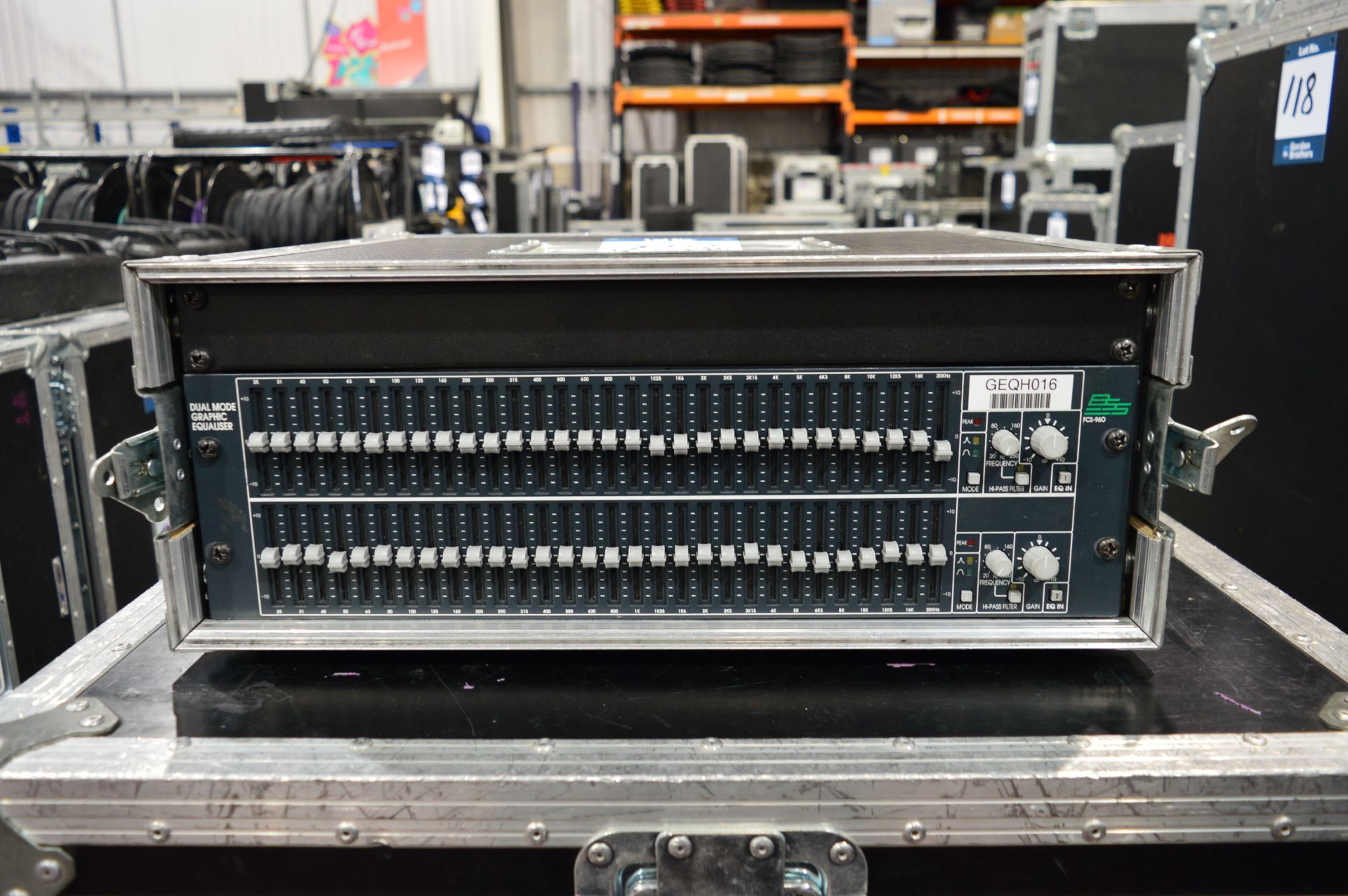 BSS, FCS-960 dual mode graphic equaliser, Serial N - Image 2 of 4