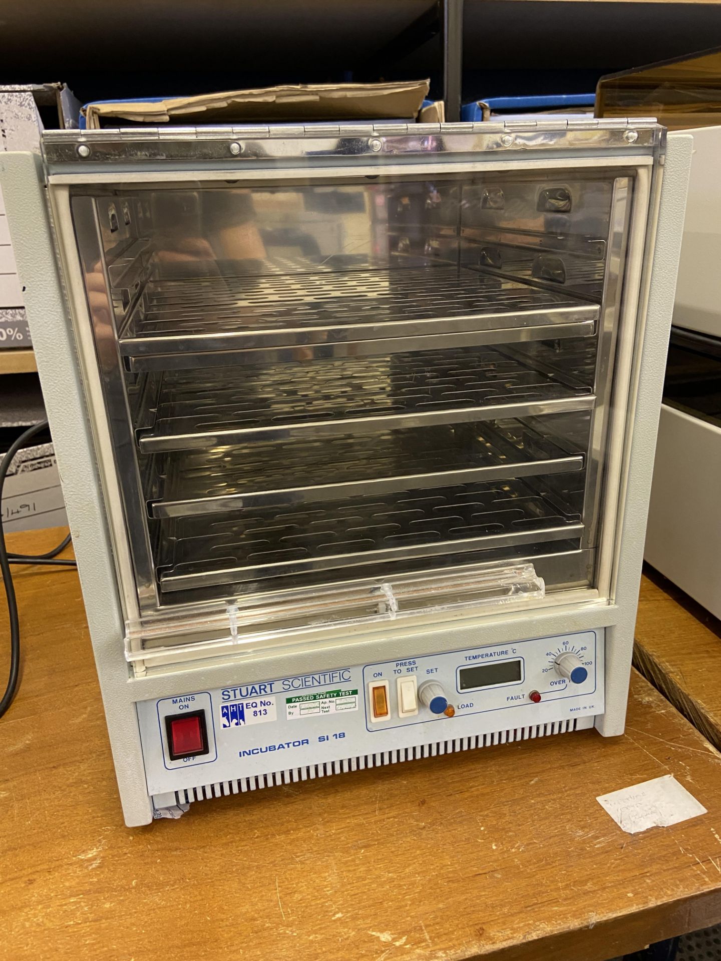 Stuart Scientific S1-18 incubator, Serial No. 5077 with 240v power cable