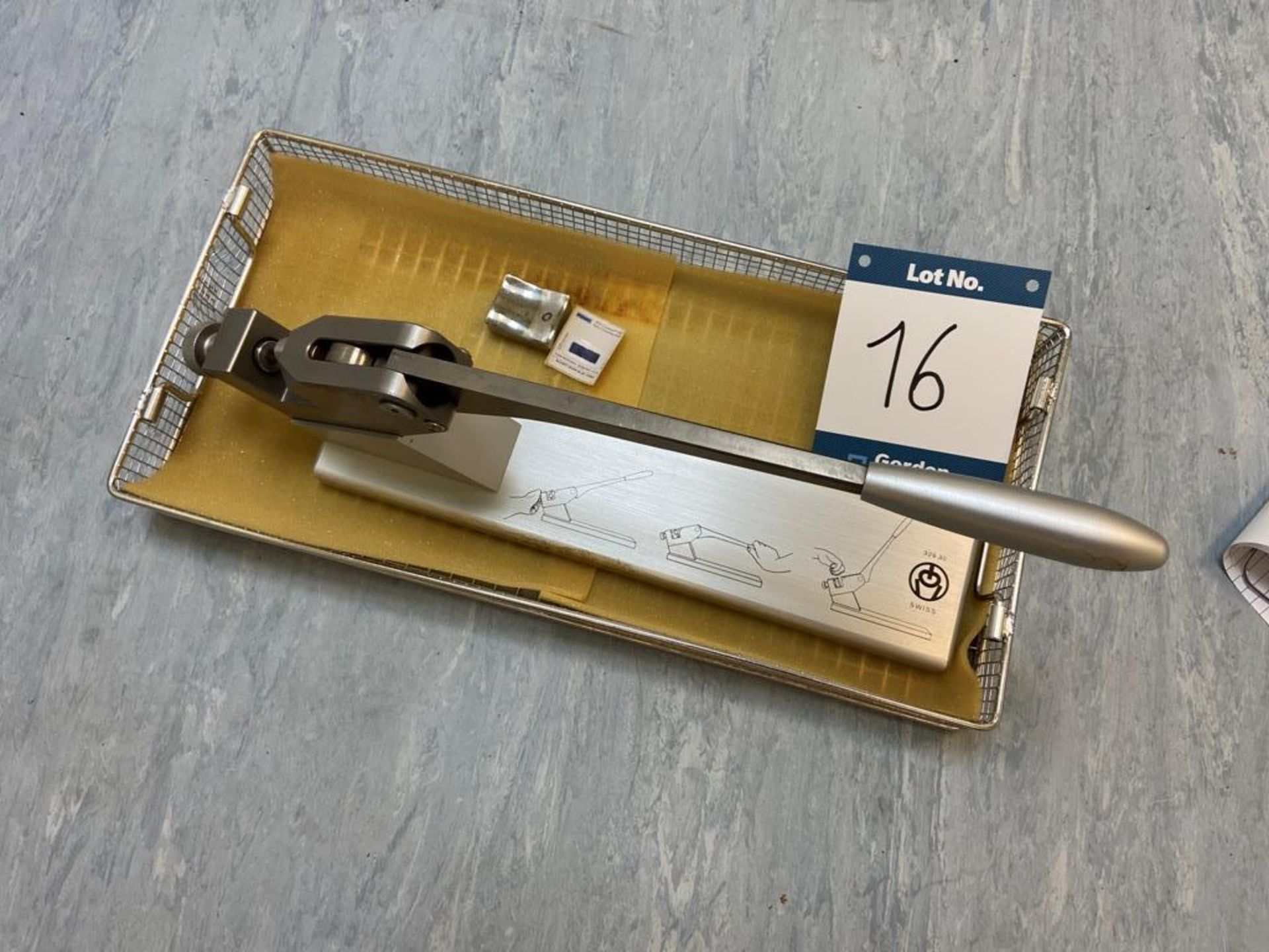 Swiss large surgical benders, Ref. 329.30 with sterilisation tray