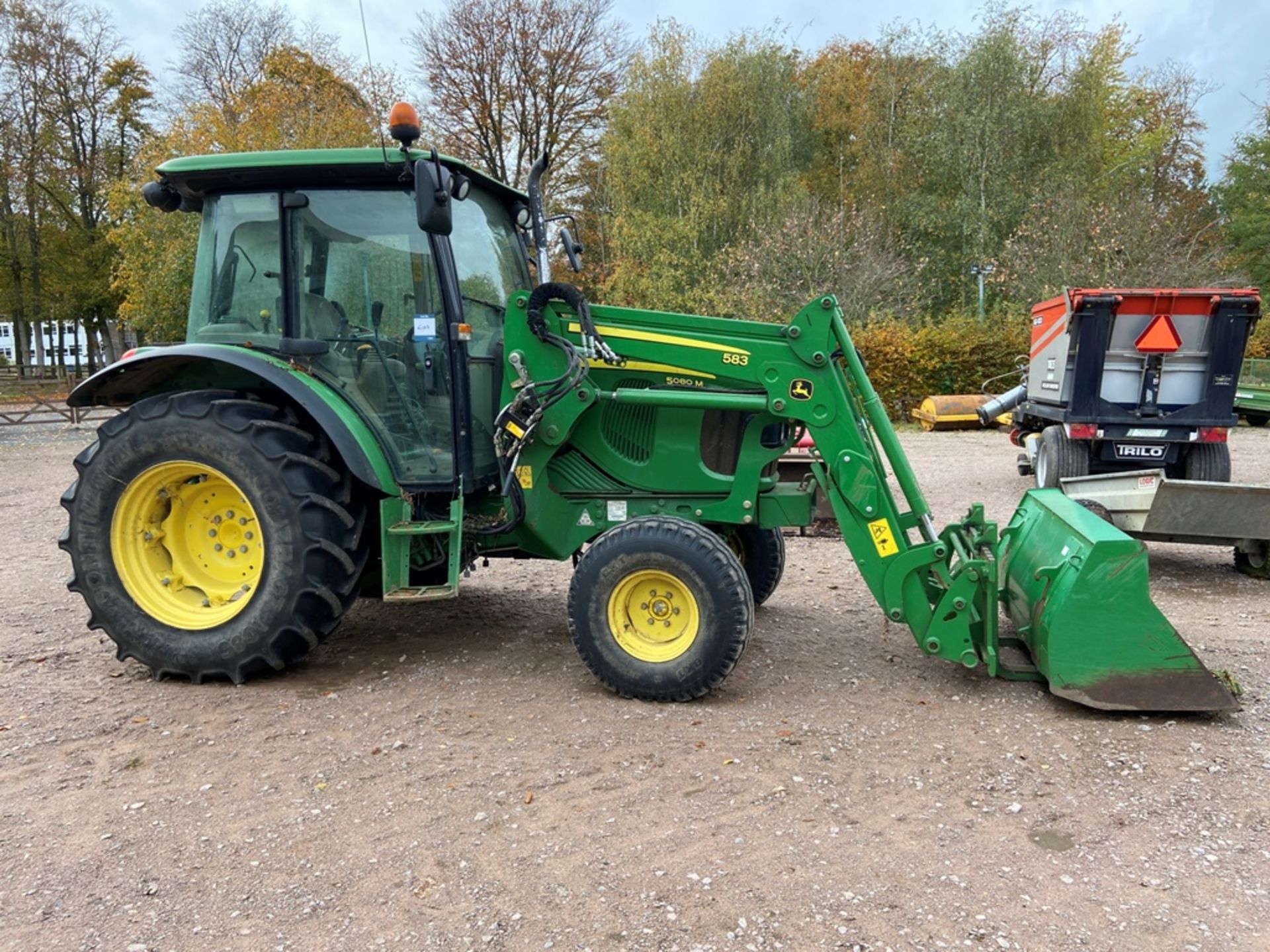 John Deere type M, 5080M tractor with 583 front end loader (2012) (recorded hours 4467 hours) S/ - Image 2 of 11