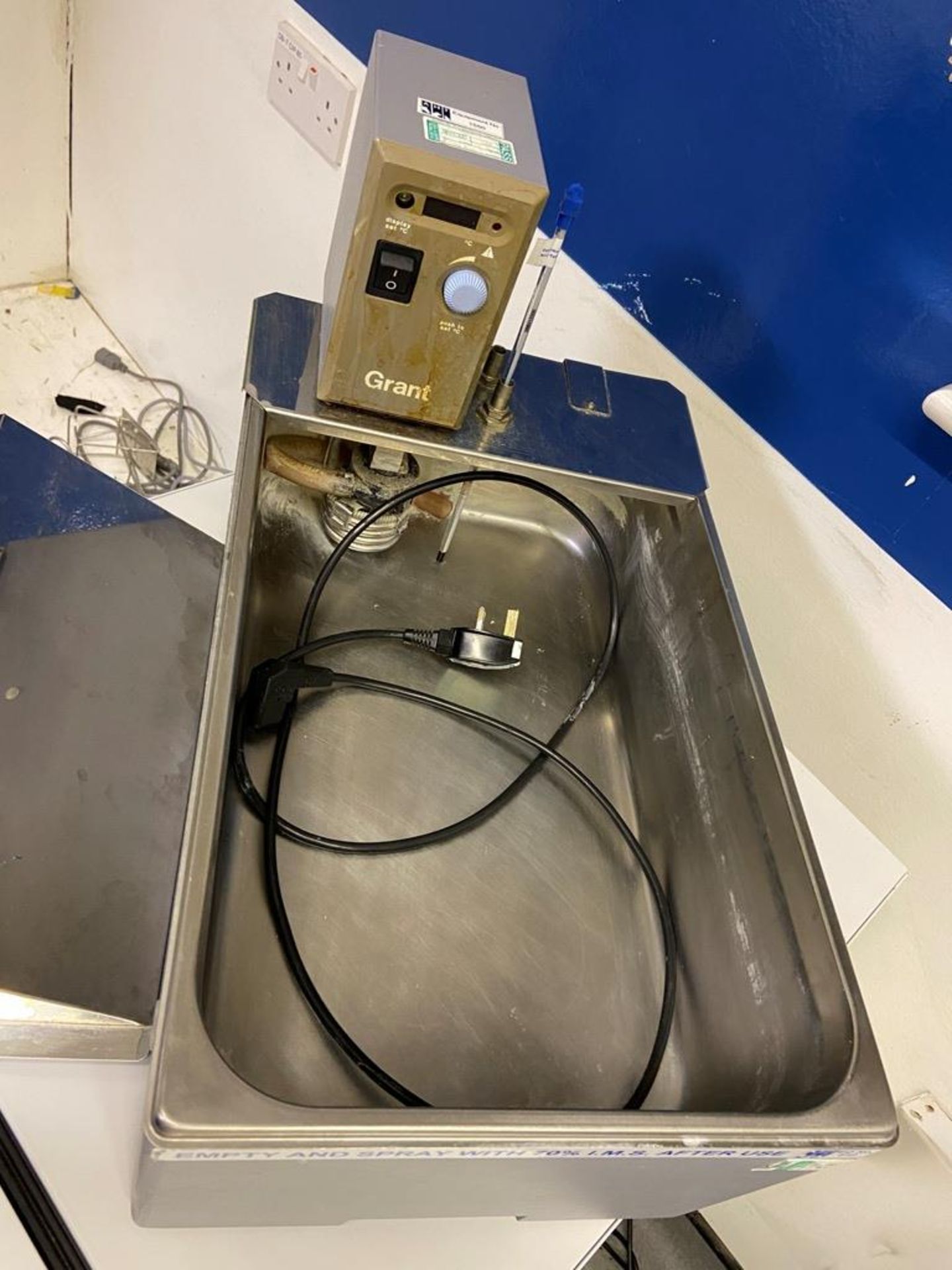 Grant water bath with heating element/control, lid and 240v power lead - Image 2 of 2
