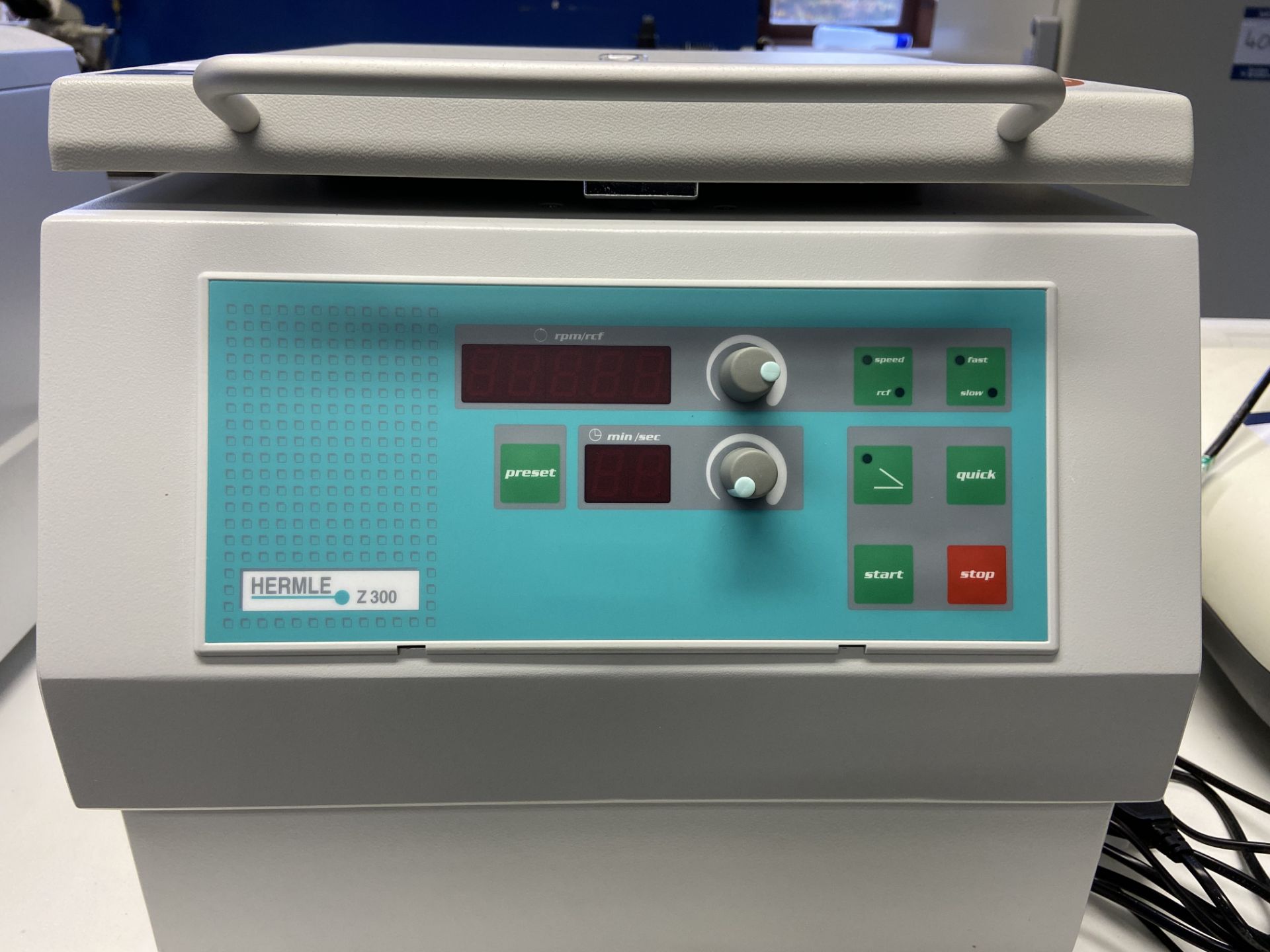 Hermle Z 300 Ortho benchtop centrifuge, Serial No. 47108020 (2010), with 240v power cable - Image 2 of 3