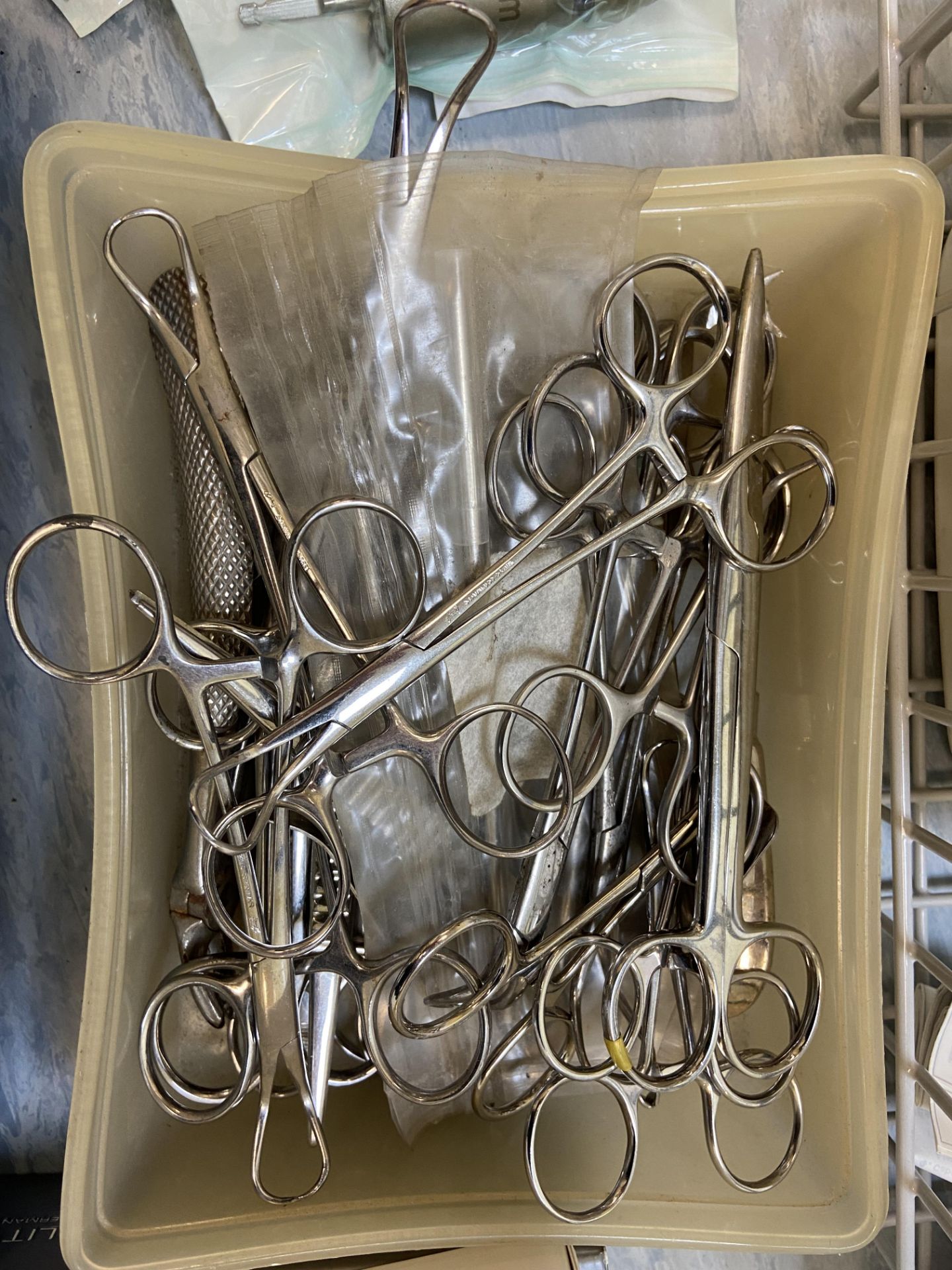 Miscellaneous instruments comprising: scissors, forceps, clamps, 15x No. battery handles (majority - Image 4 of 8