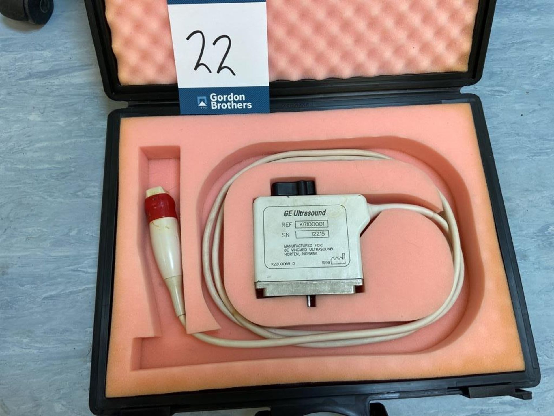 GE ultrasound probe, FPA 10MHz, Part No. KG100001, Serial No. 12215 with case