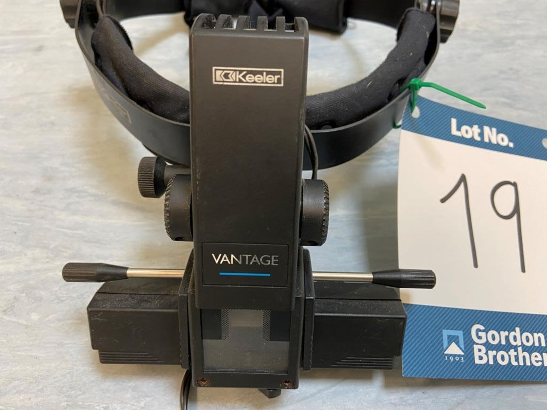 Keeler Vantage indirect LED binocular ophthalmoscope - Image 2 of 3