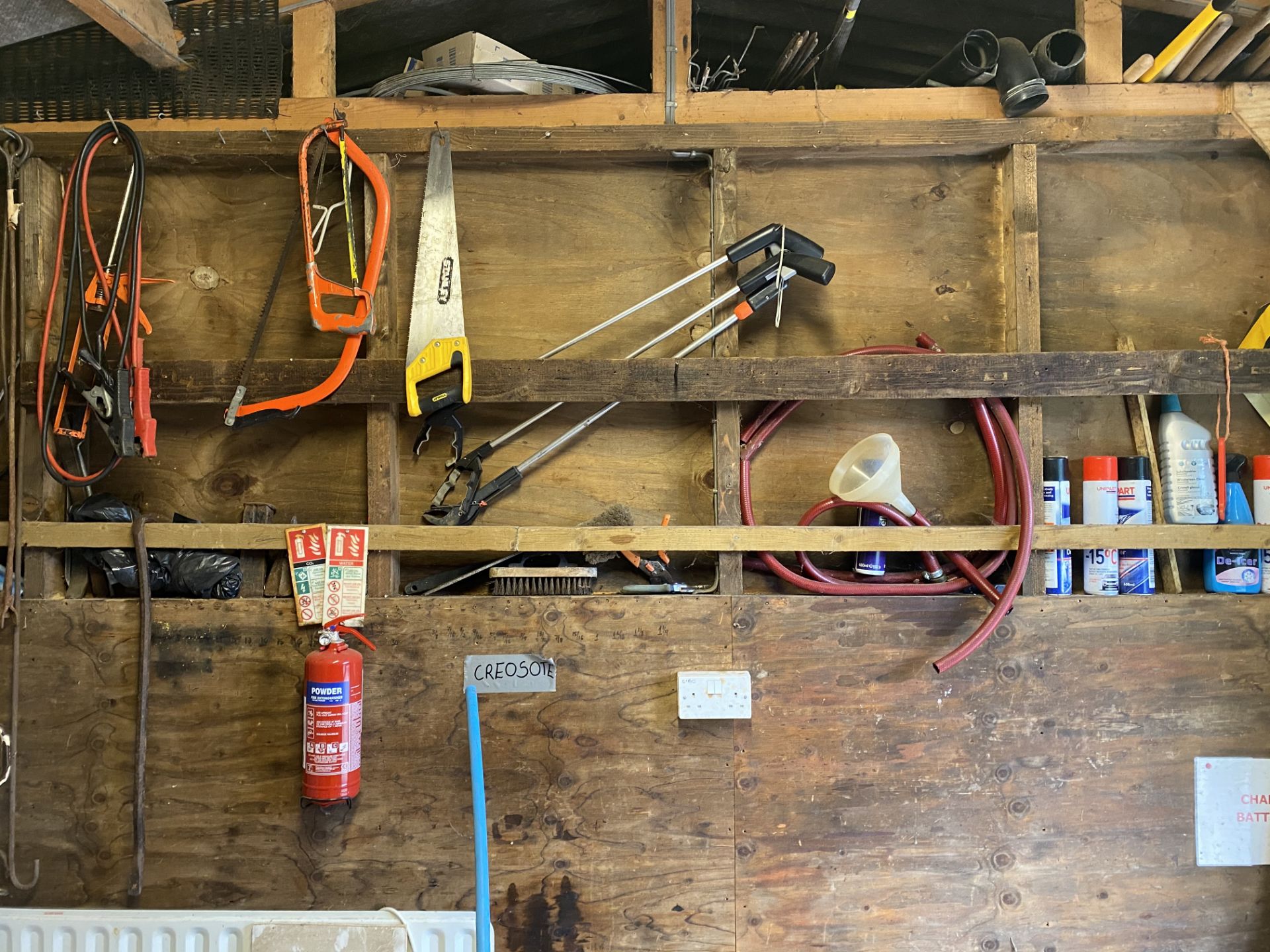 Contents of store including hand tools, Gallagher 540 electric fence system, angle grinder, - Image 2 of 7