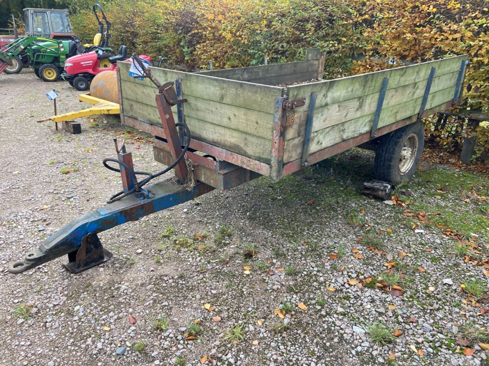 Single axle fram trailer - located Yard - Image 2 of 3